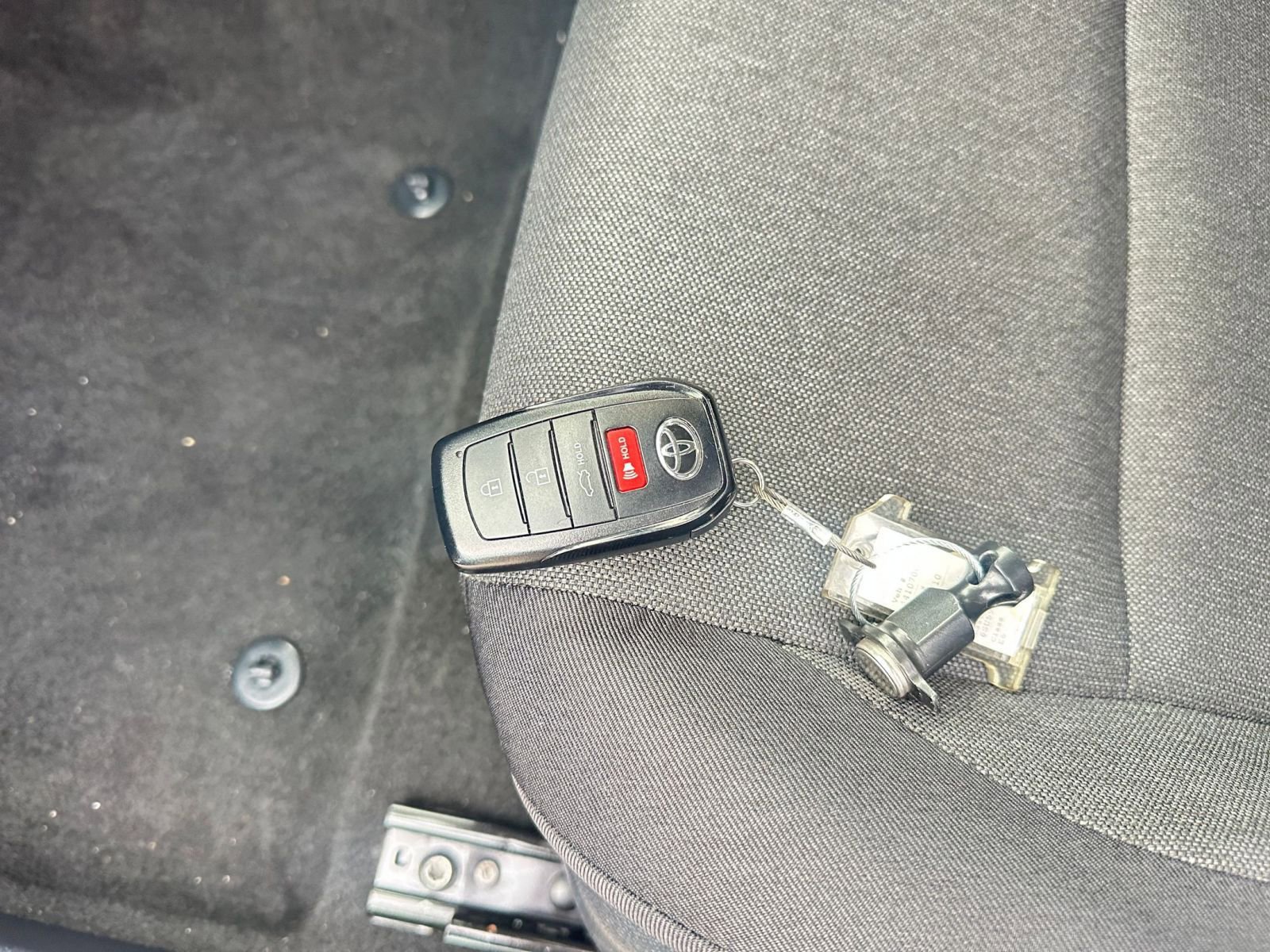 Thumbnail: 2025 Toyota Camry - 22