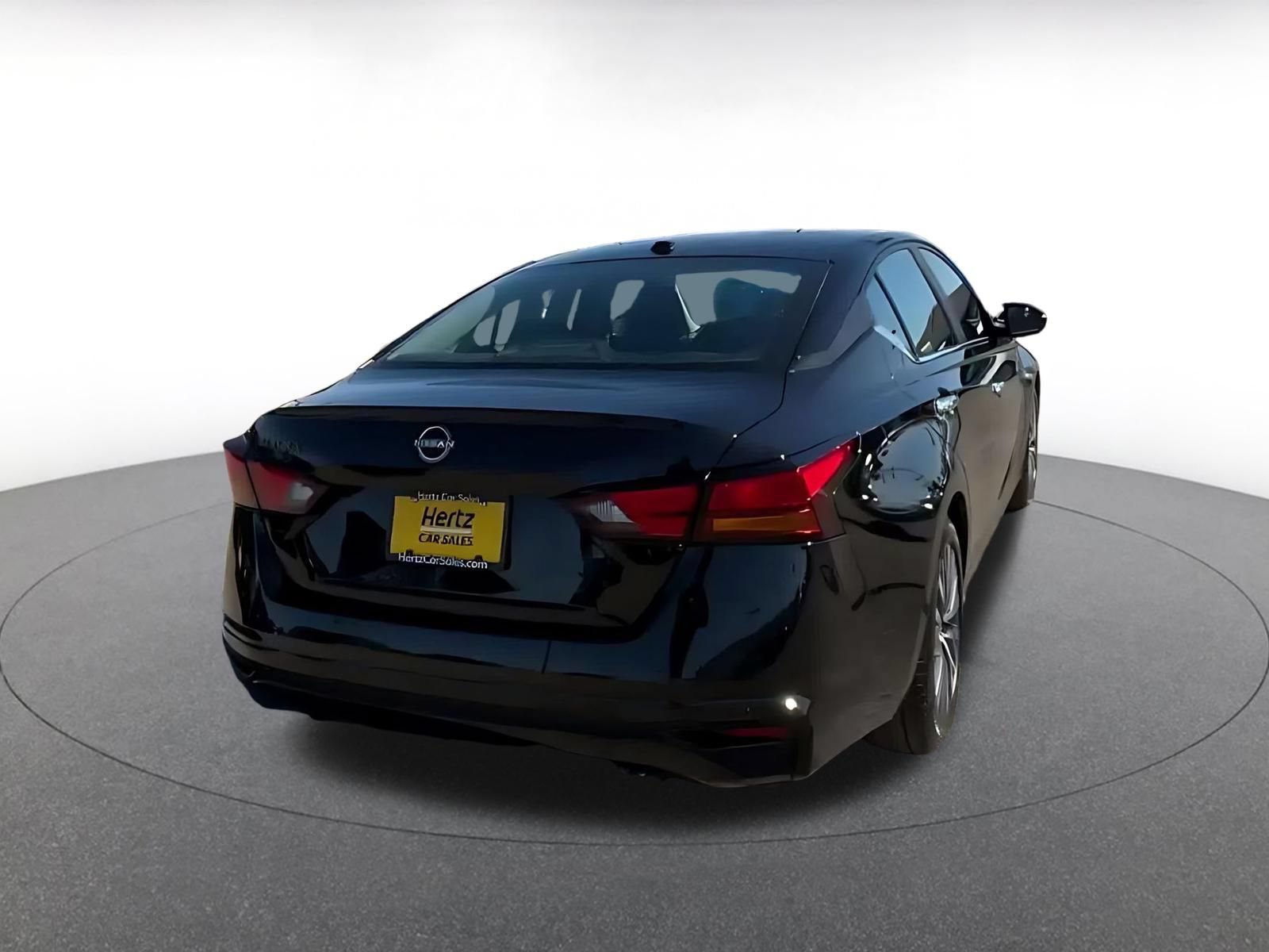 Thumbnail: 2025 Nissan Altima - 15