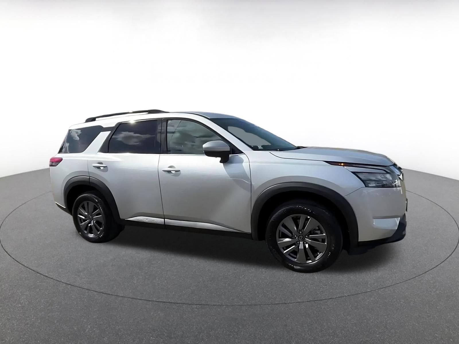 Thumbnail: 2025 Nissan Pathfinder - 2