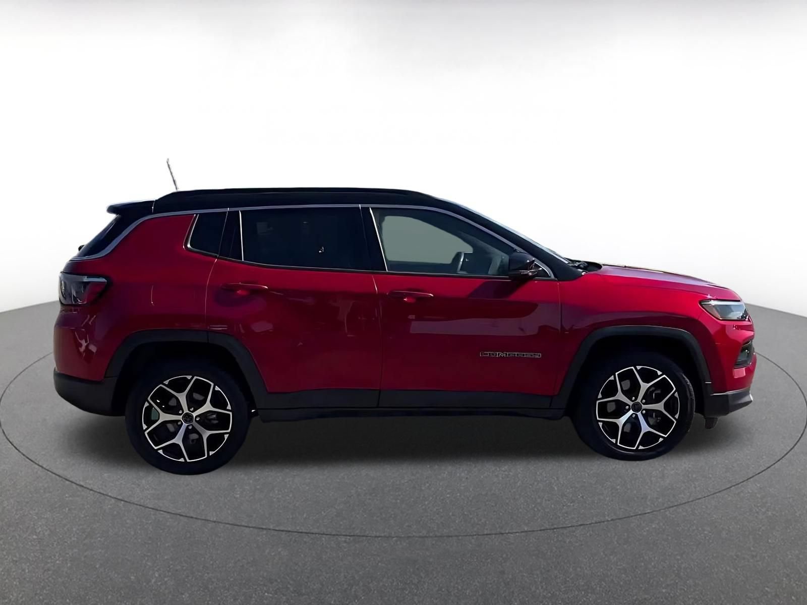 Thumbnail: 2025 Jeep Compass - 13