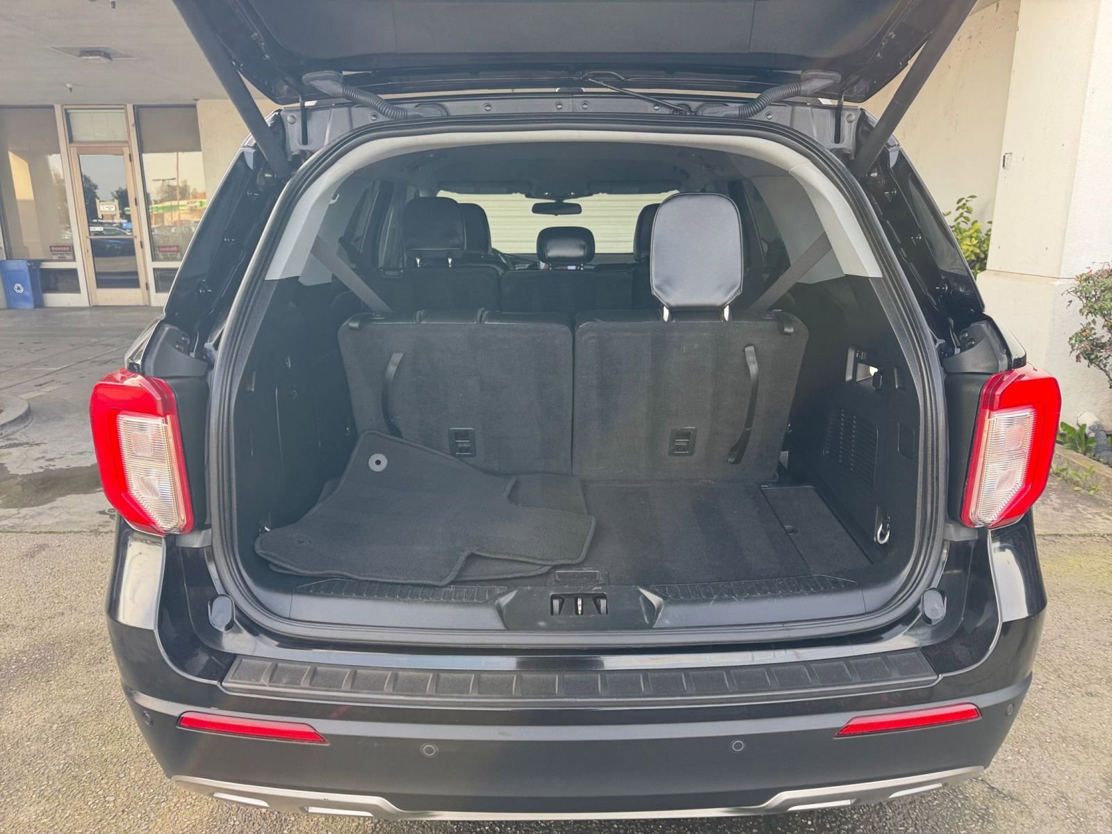 Thumbnail: 2023 Ford Explorer - 34