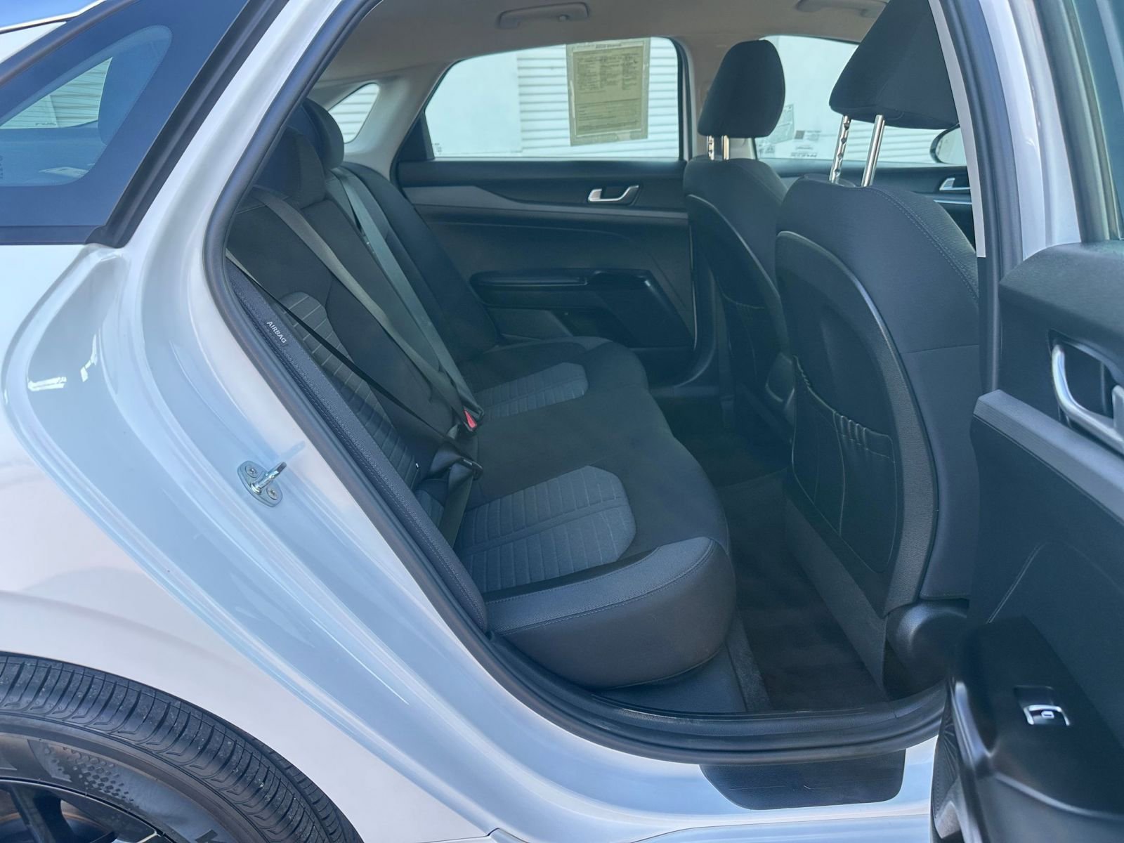 Thumbnail: 2025 Kia K5 - 27