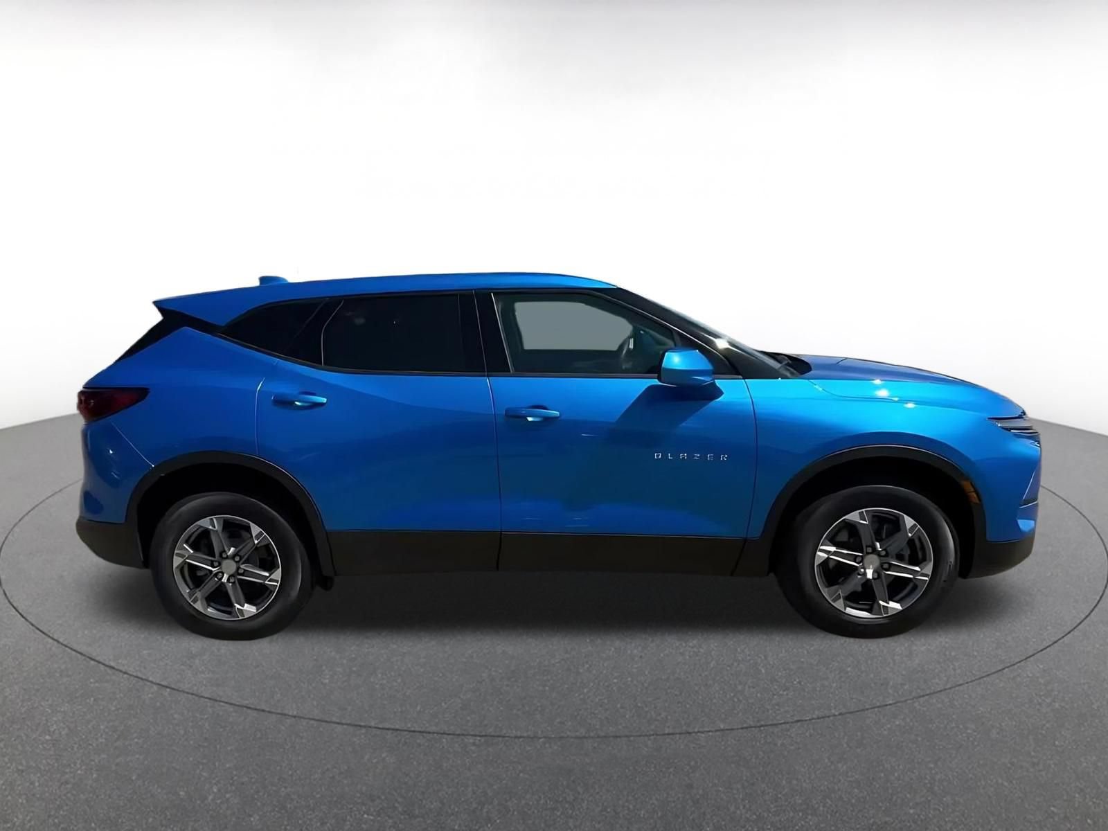 Thumbnail: 2026 Chevrolet Blazer - 16