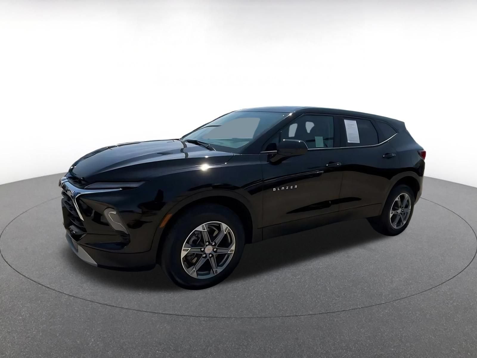 Thumbnail: 2026 Chevrolet Blazer - 8