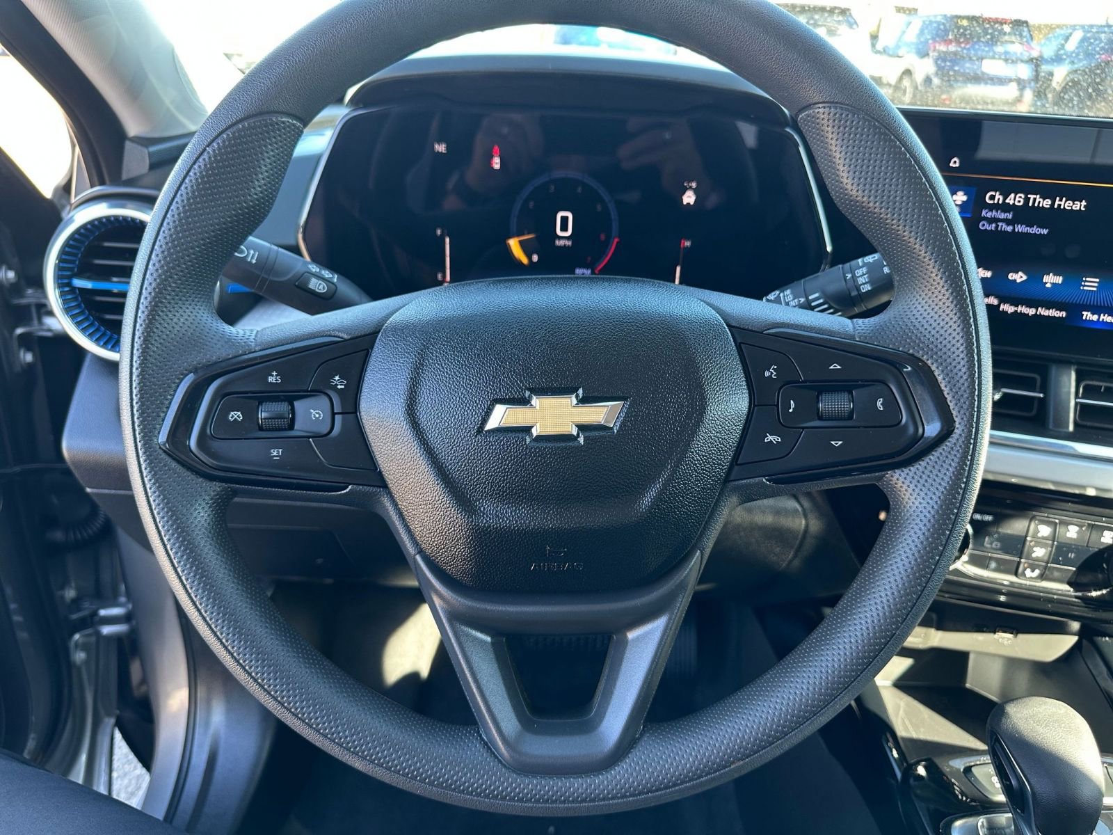 Thumbnail: 2025 Chevrolet Trax - 28