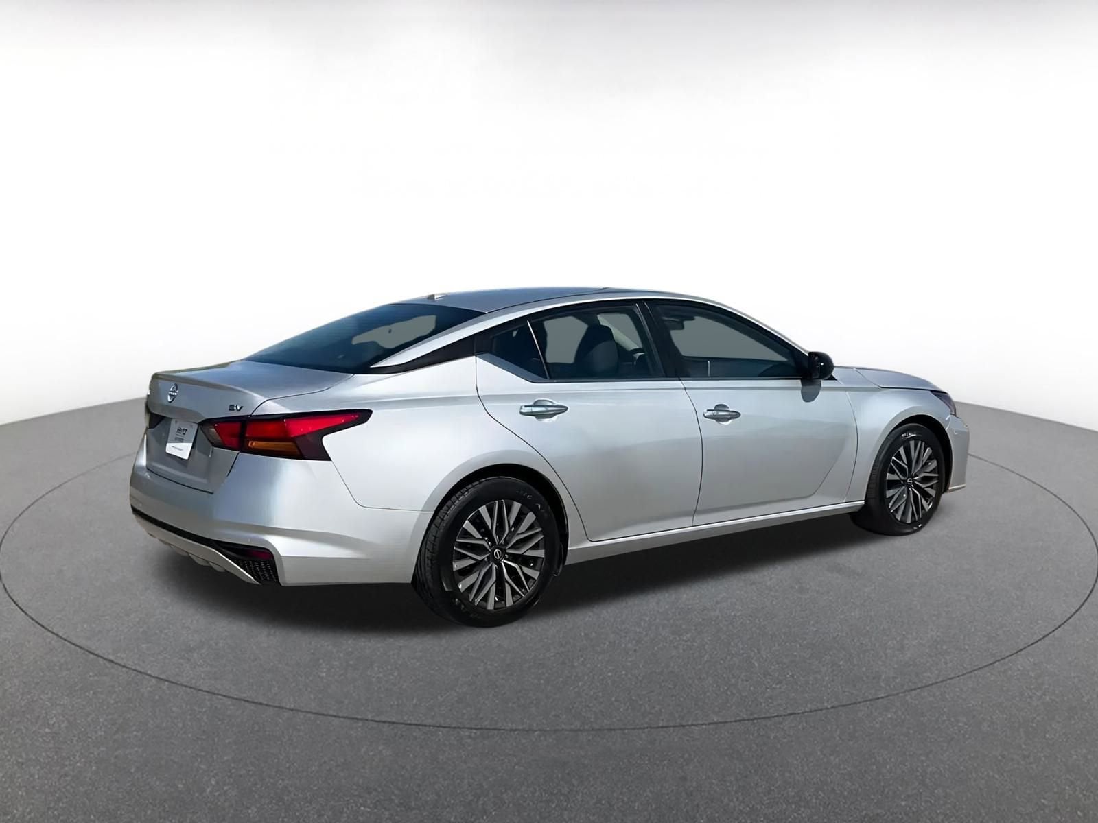 Thumbnail: 2024 Nissan Altima - 15