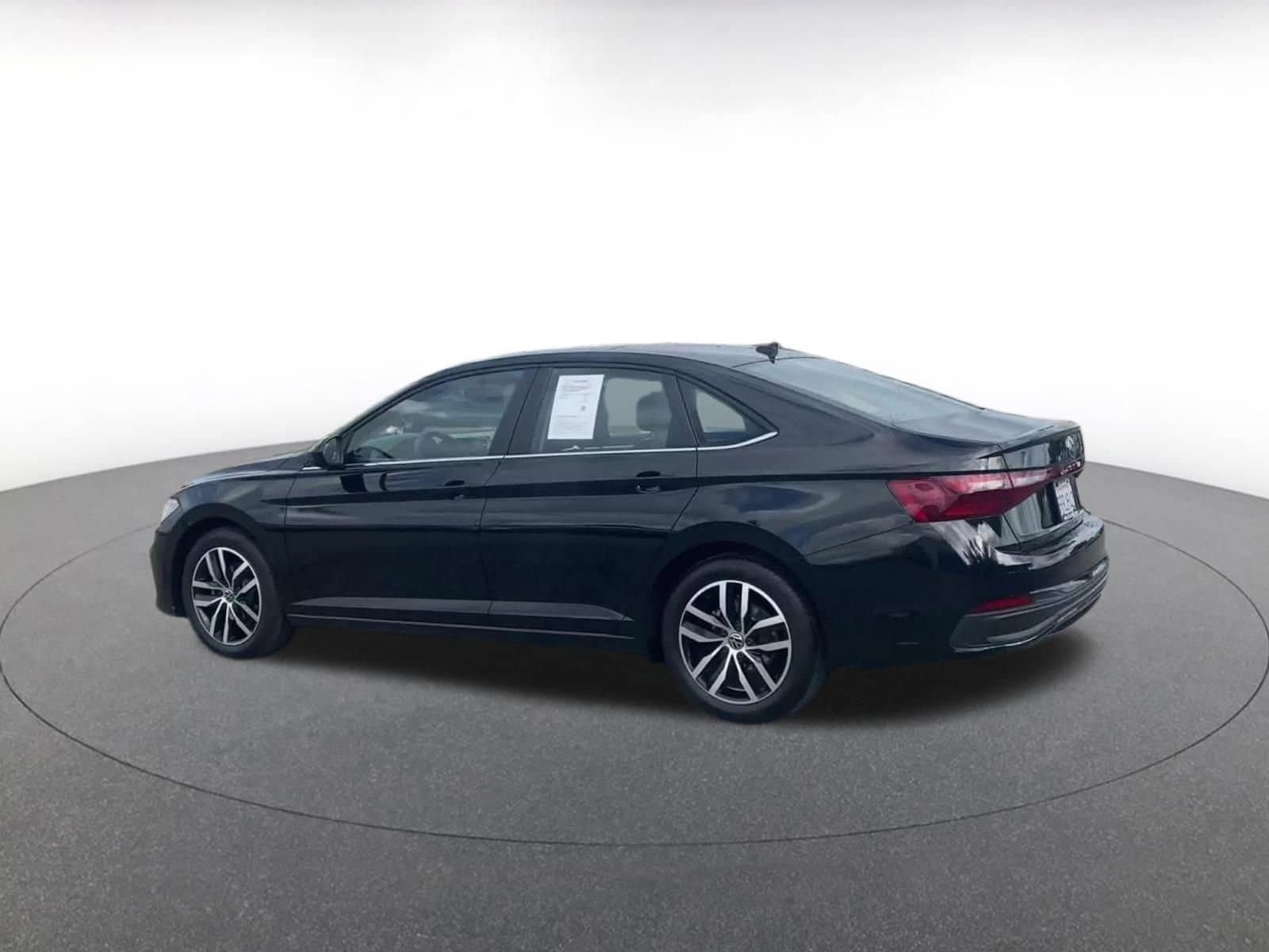 Thumbnail: 2025 Volkswagen Jetta - 10