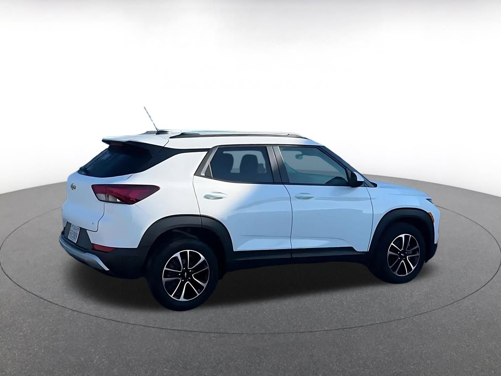 Thumbnail: 2025 Chevrolet TrailBlazer - 15