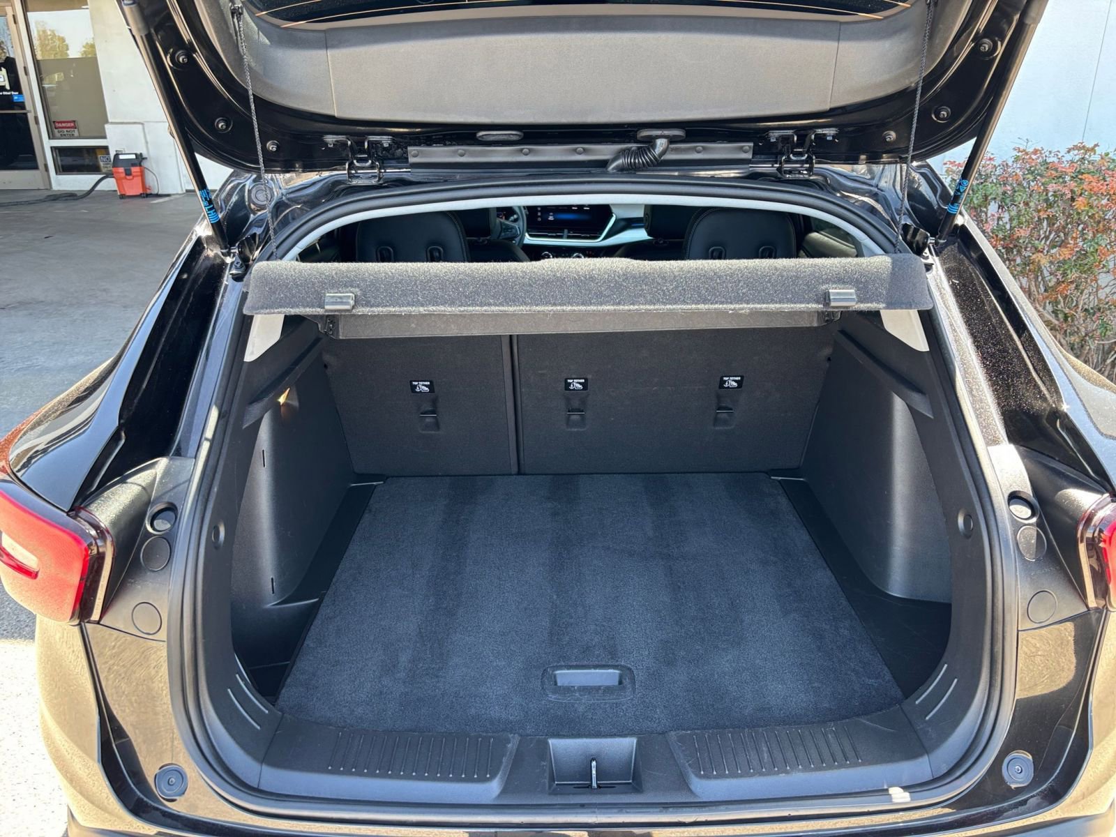 Thumbnail: 2025 Chevrolet Trax - 31