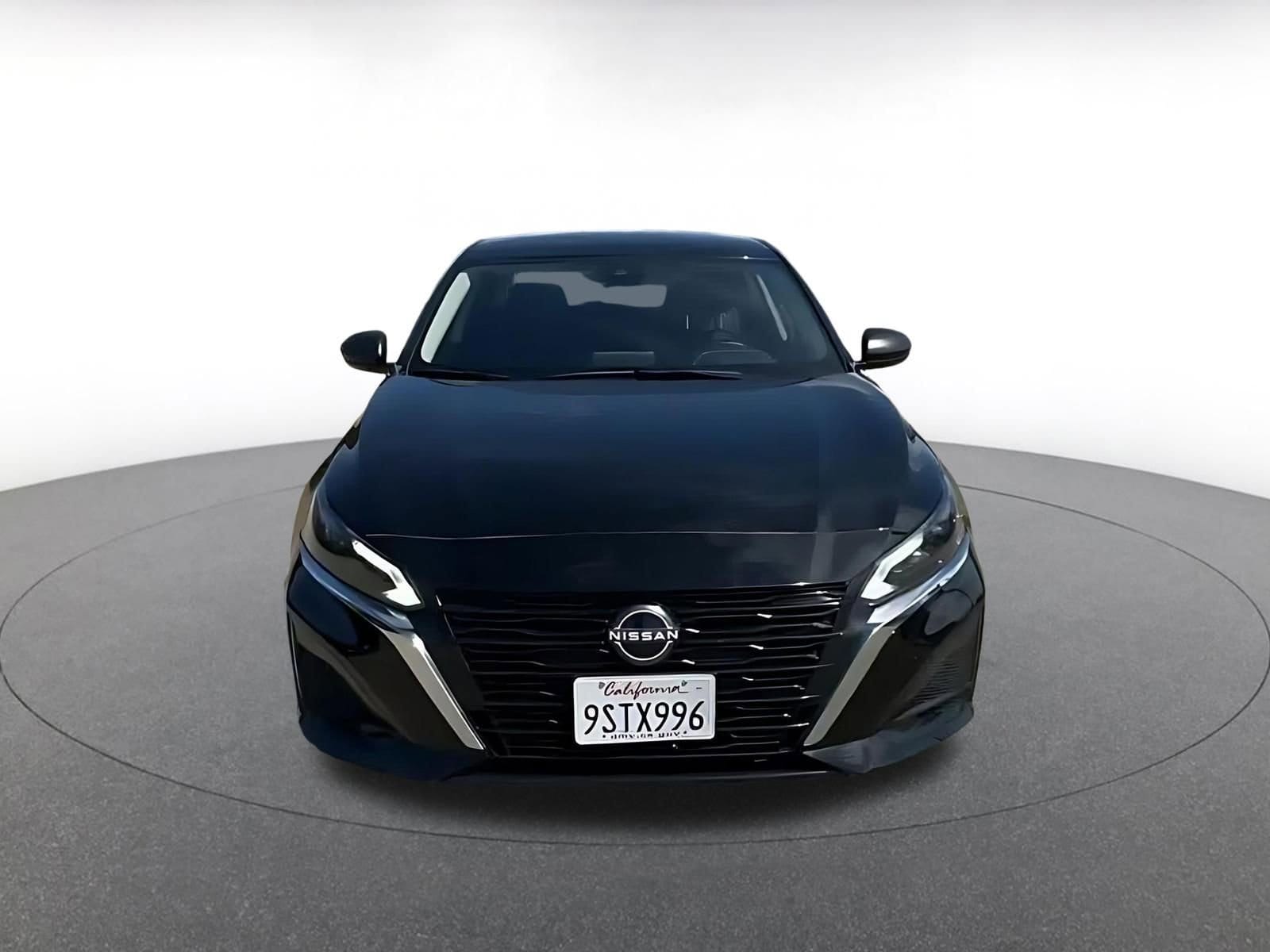 Thumbnail: 2025 Nissan Altima - 4