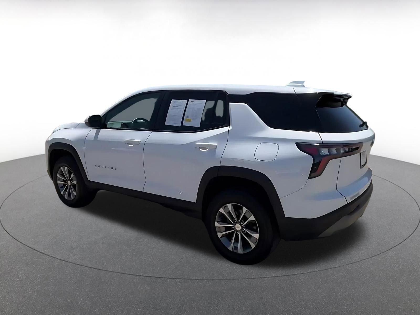 Thumbnail: 2025 Chevrolet Equinox - 10