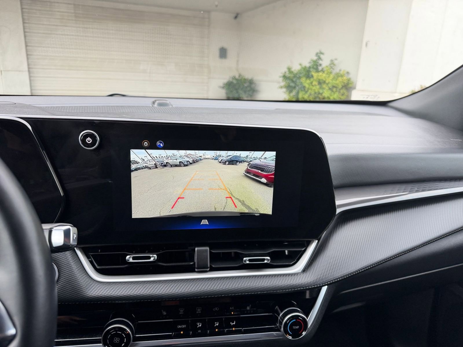 Thumbnail: 2025 Chevrolet Equinox - 24