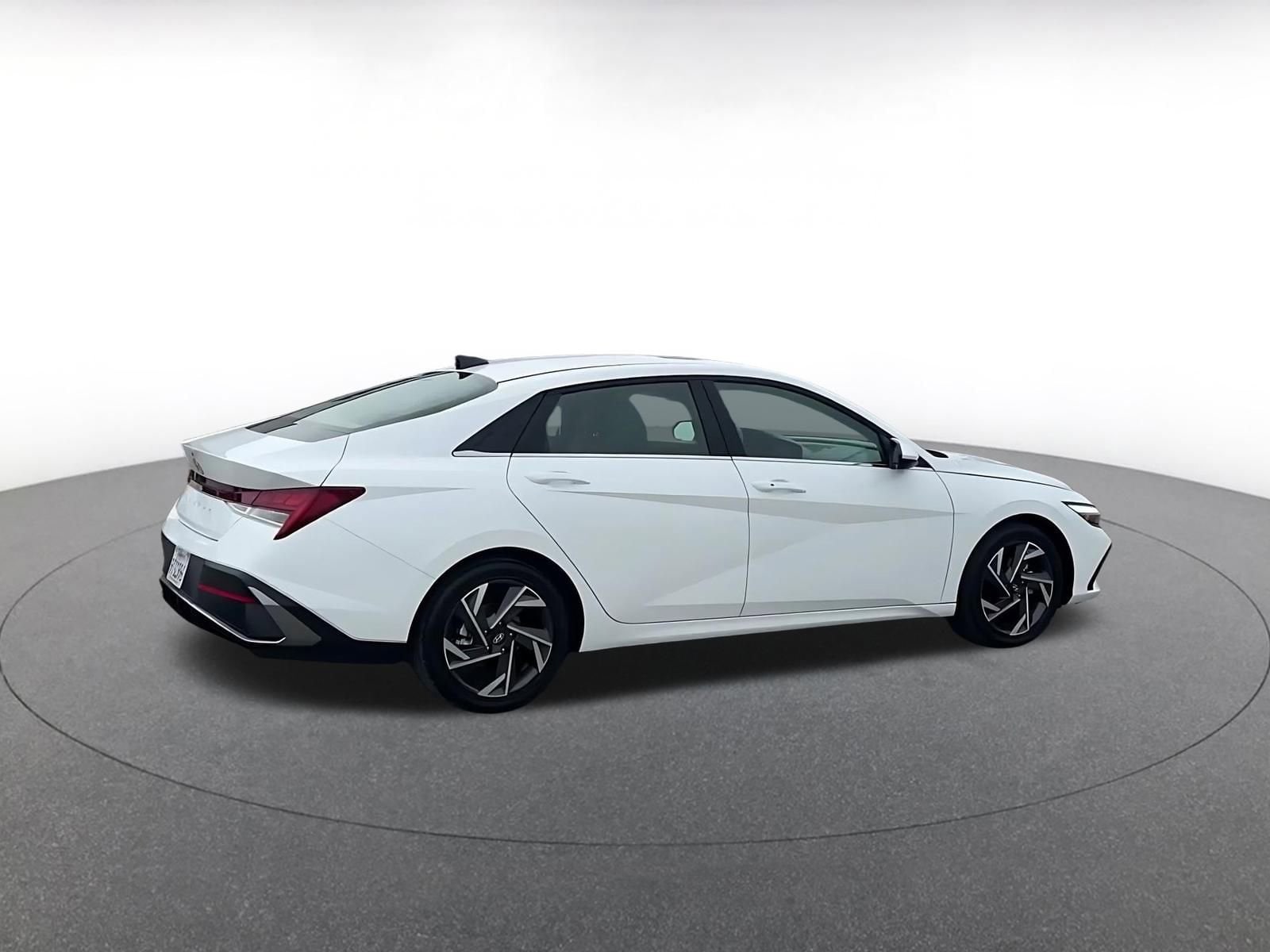 Thumbnail: 2025 Hyundai Elantra - 14