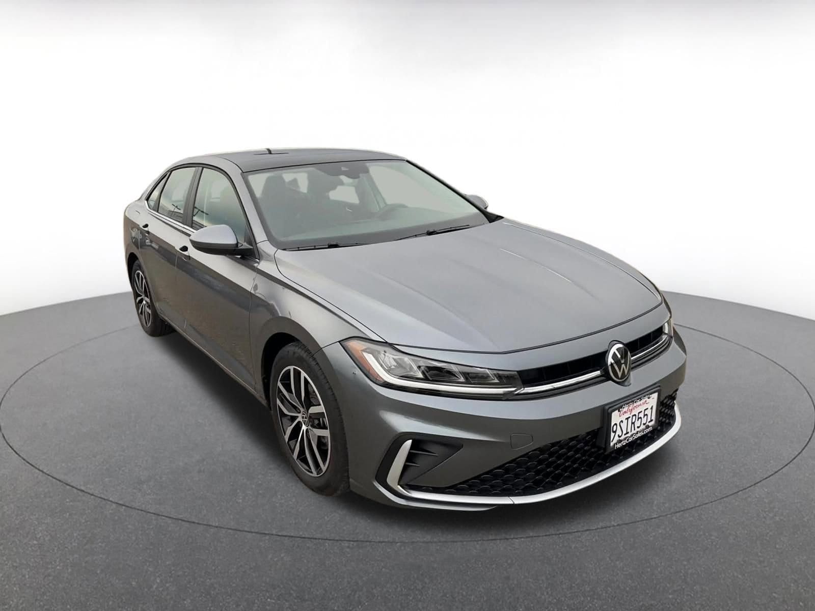 Thumbnail: 2025 Volkswagen Jetta - 3