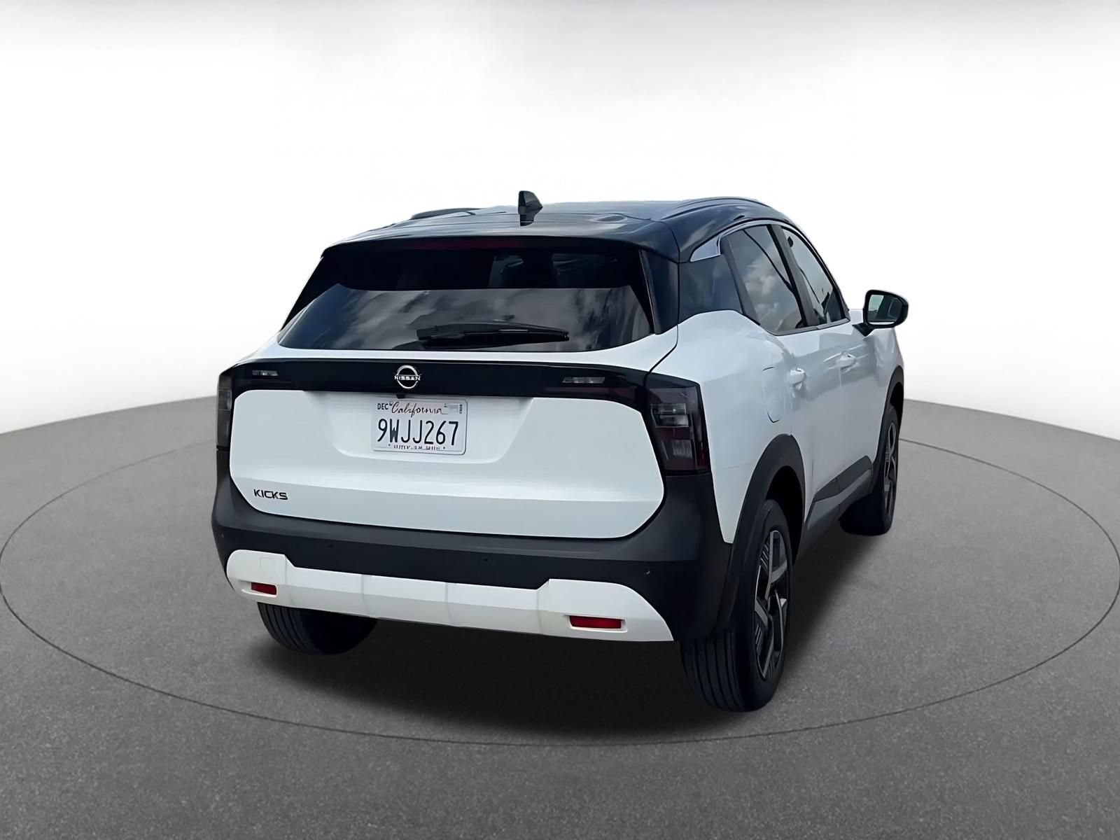 Thumbnail: 2026 Nissan Kicks - 13