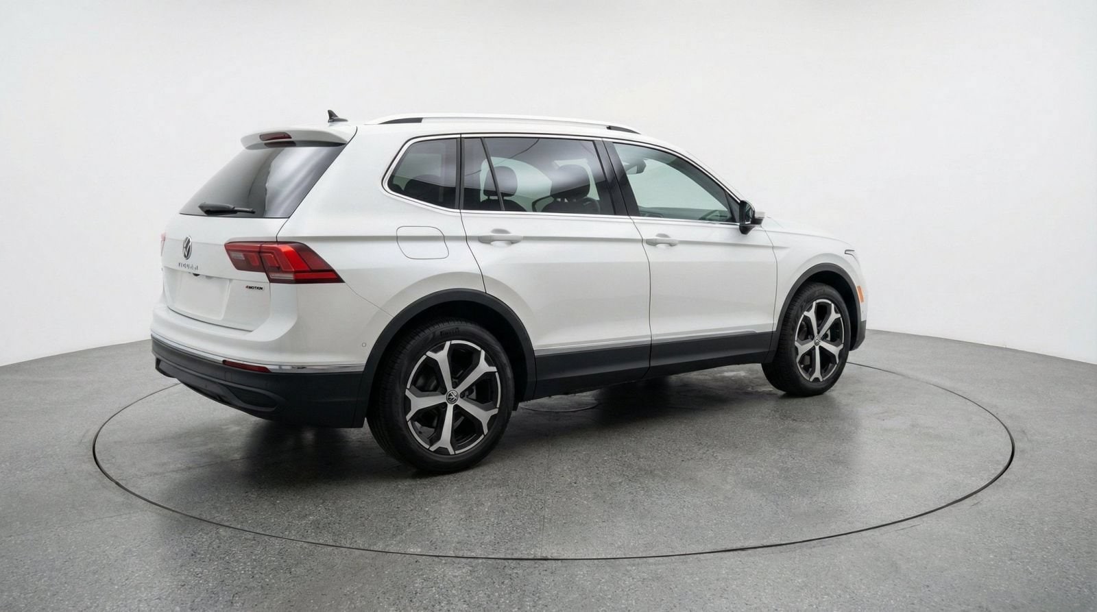 Thumbnail: 2026 Volkswagen Tiguan - 8