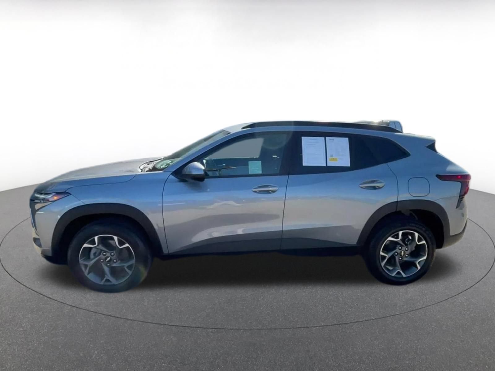 Thumbnail: 2025 Chevrolet Trax - 8