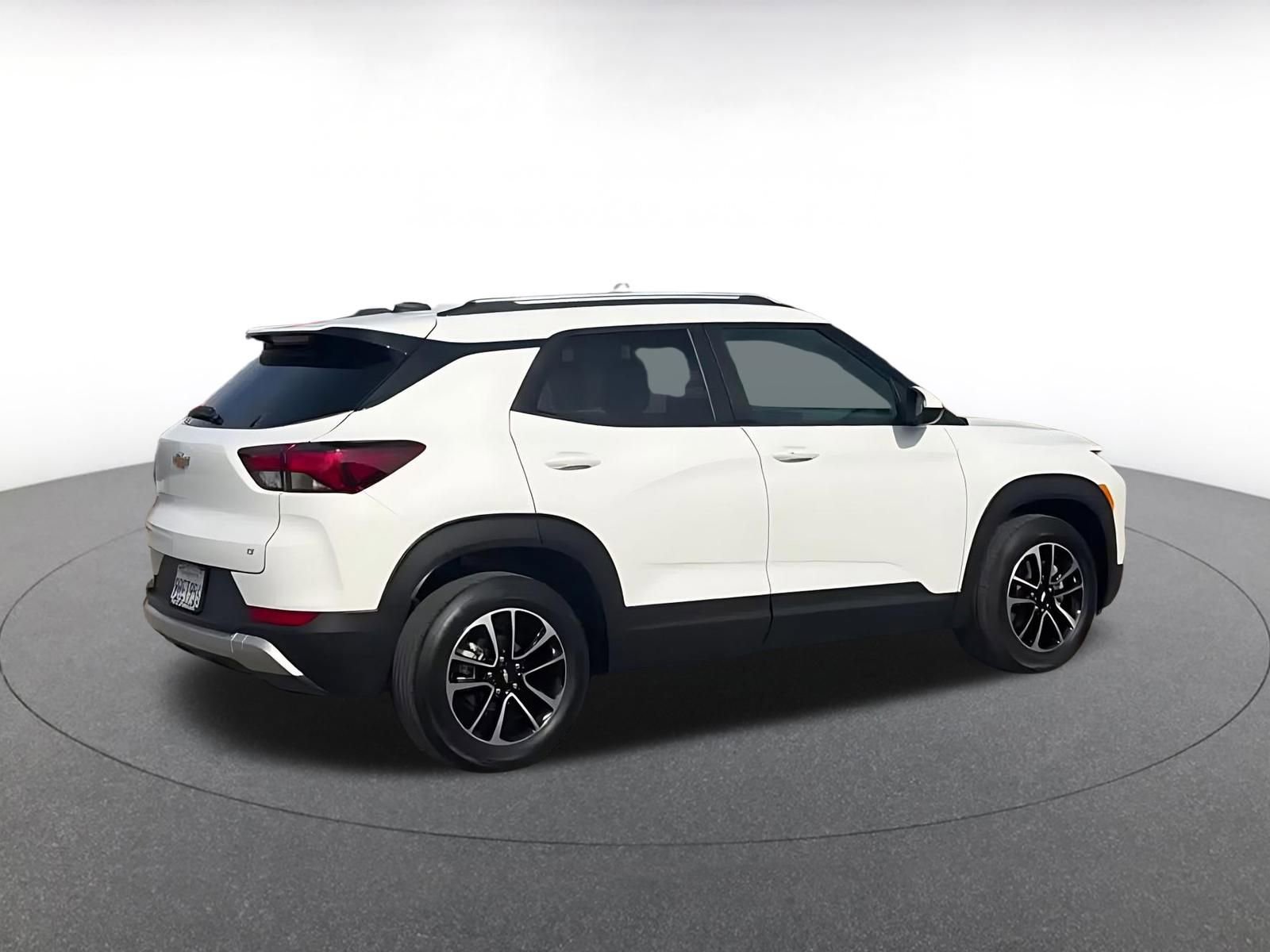 Thumbnail: 2025 Chevrolet TrailBlazer - 15