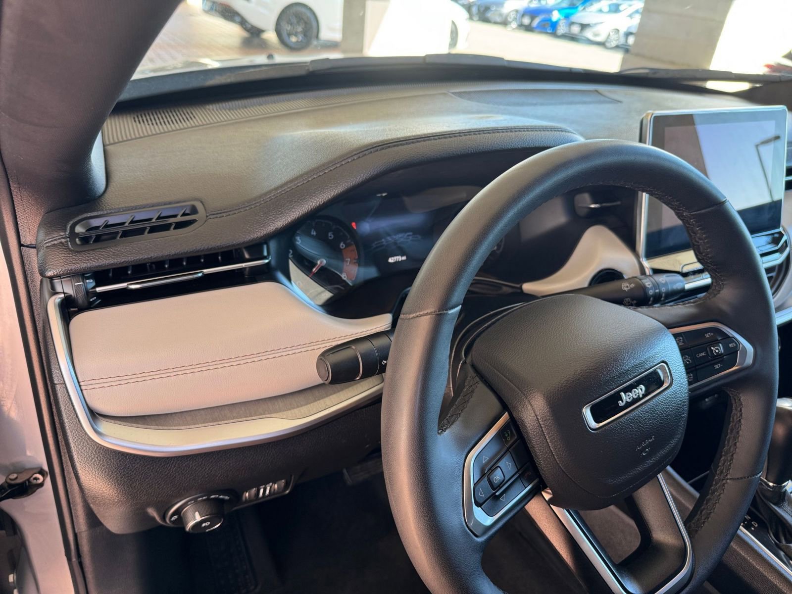 Thumbnail: 2025 Jeep Compass - 35