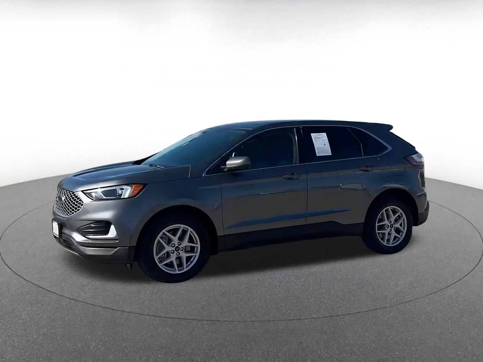 Thumbnail: 2023 Ford Edge - 8