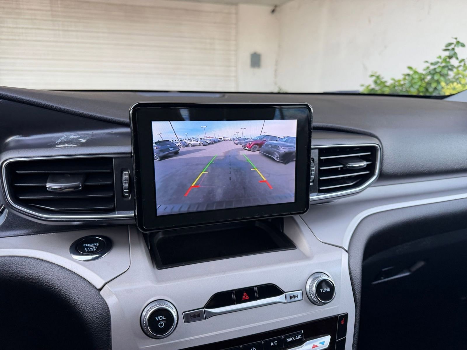 Thumbnail: 2023 Ford Explorer - 25