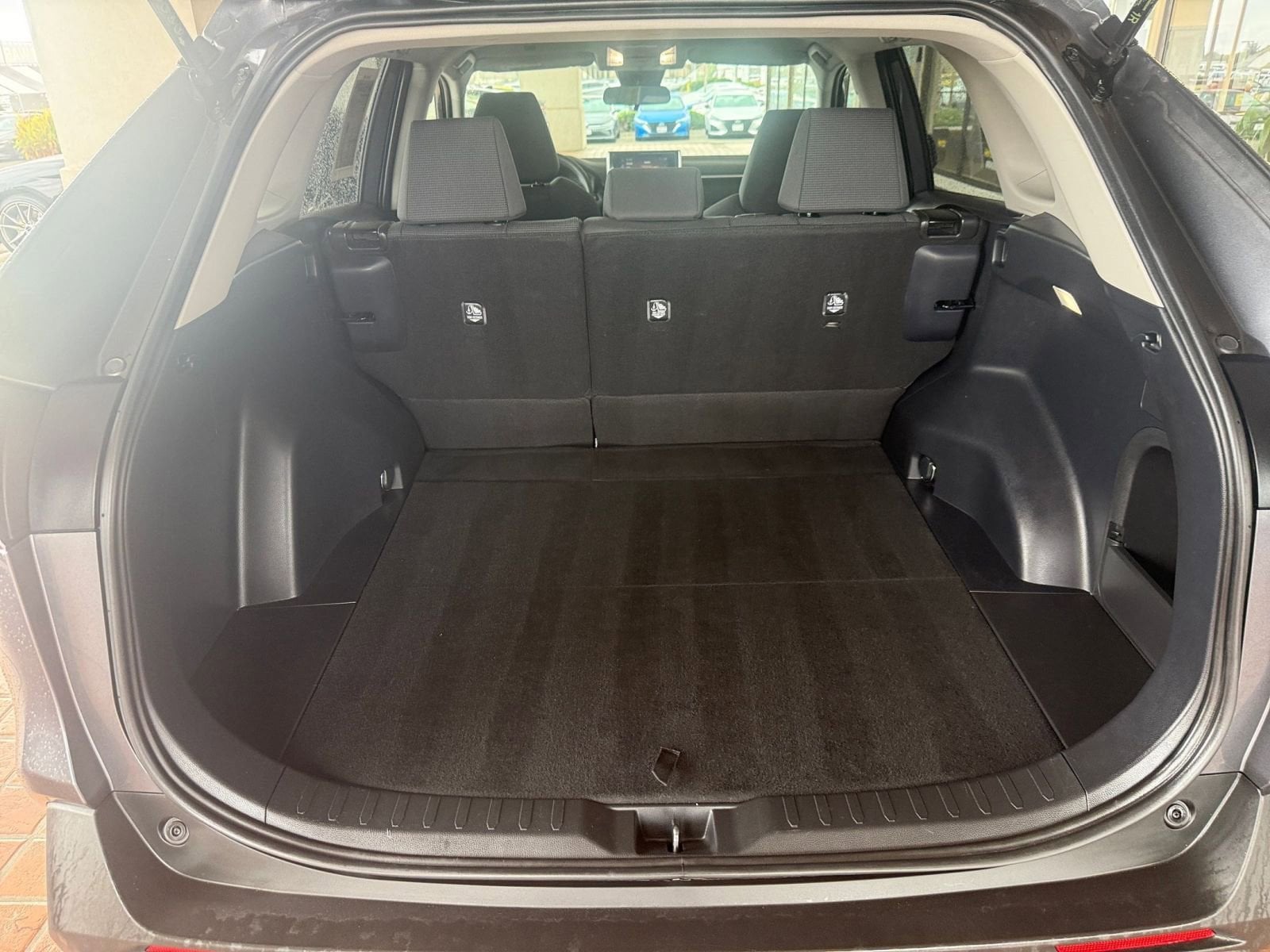 Thumbnail: 2025 Toyota RAV4 - 30