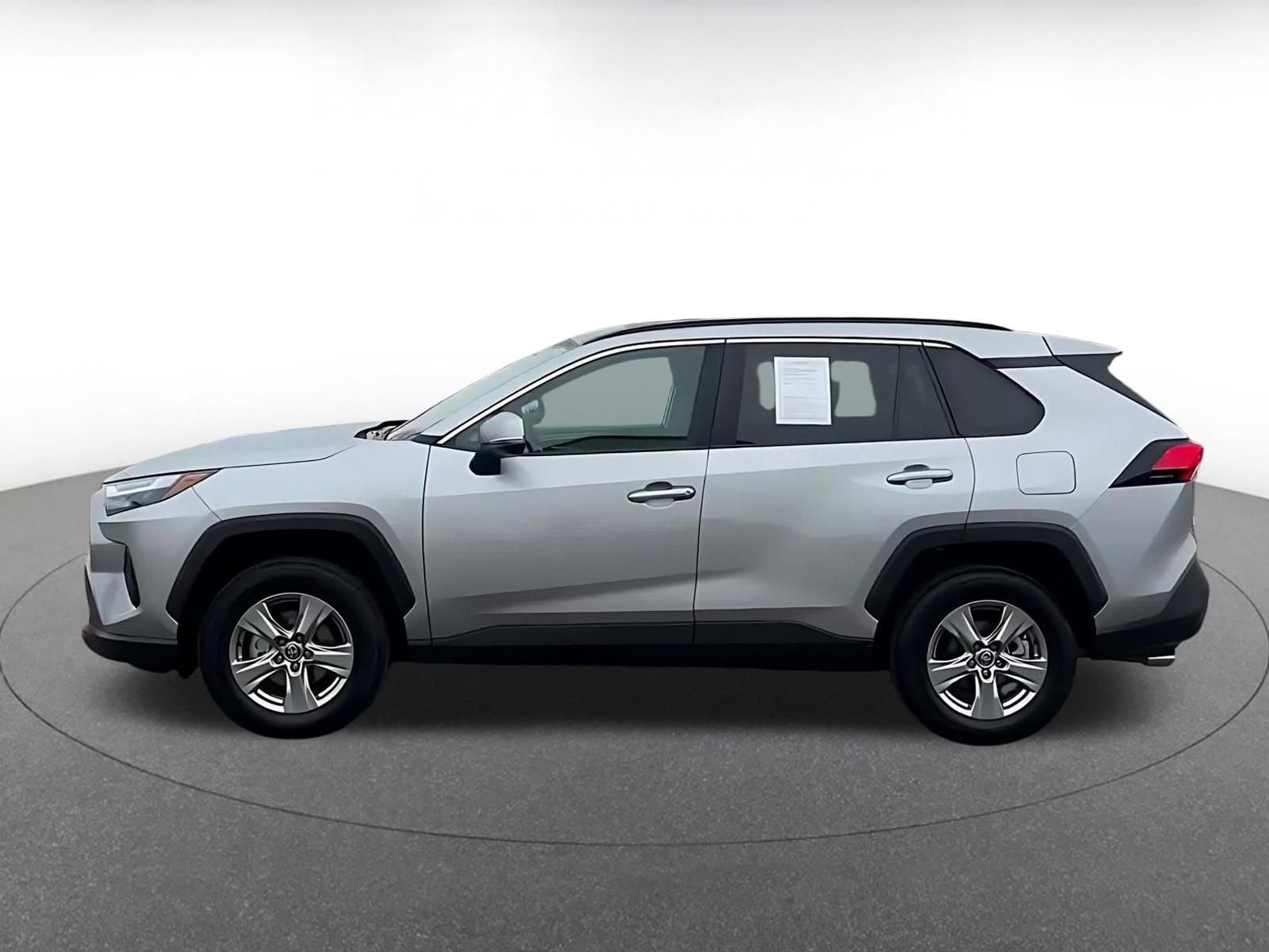 Thumbnail: 2025 Toyota RAV4 - 9