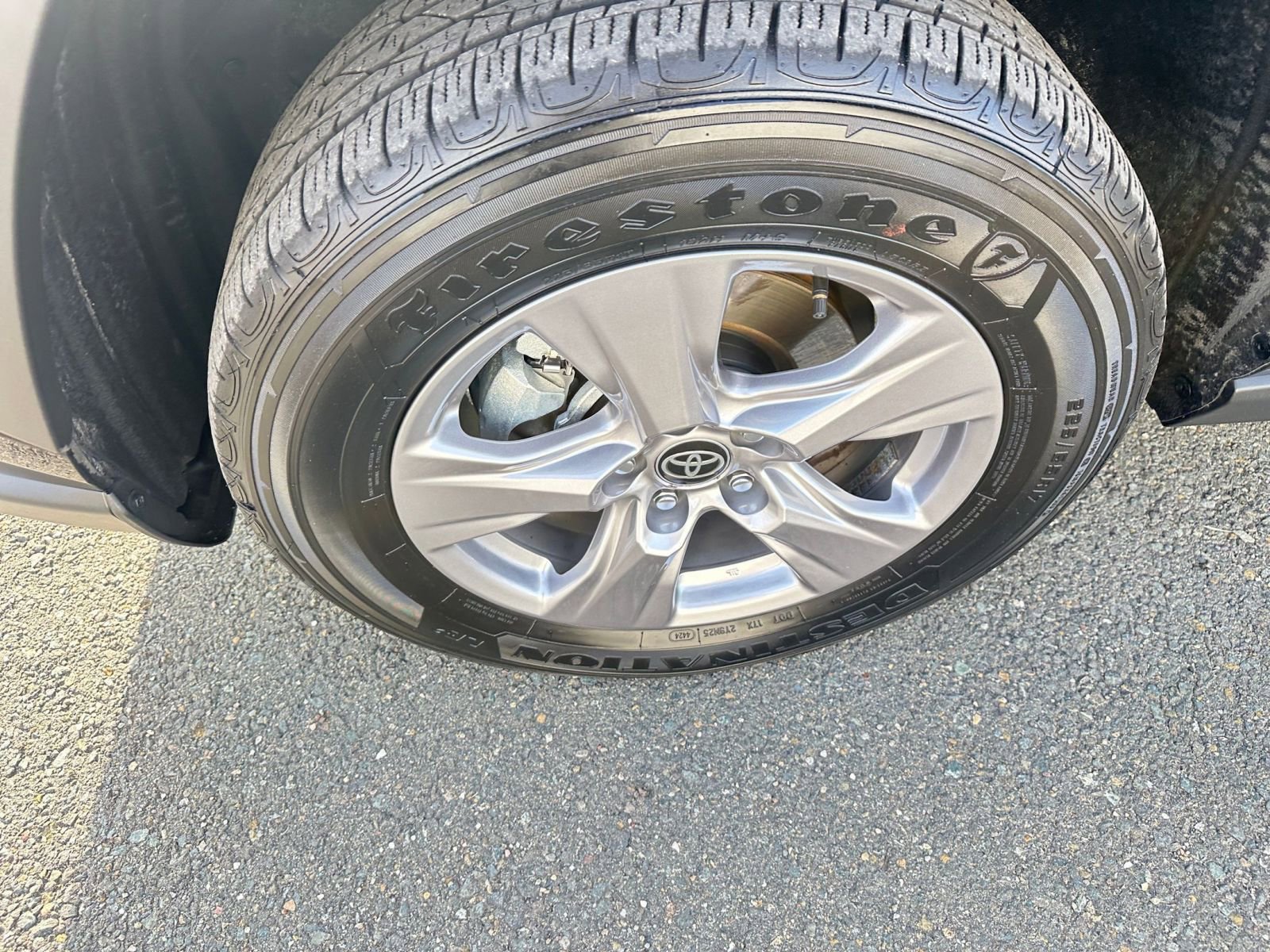 Thumbnail: 2025 Toyota RAV4 - 30