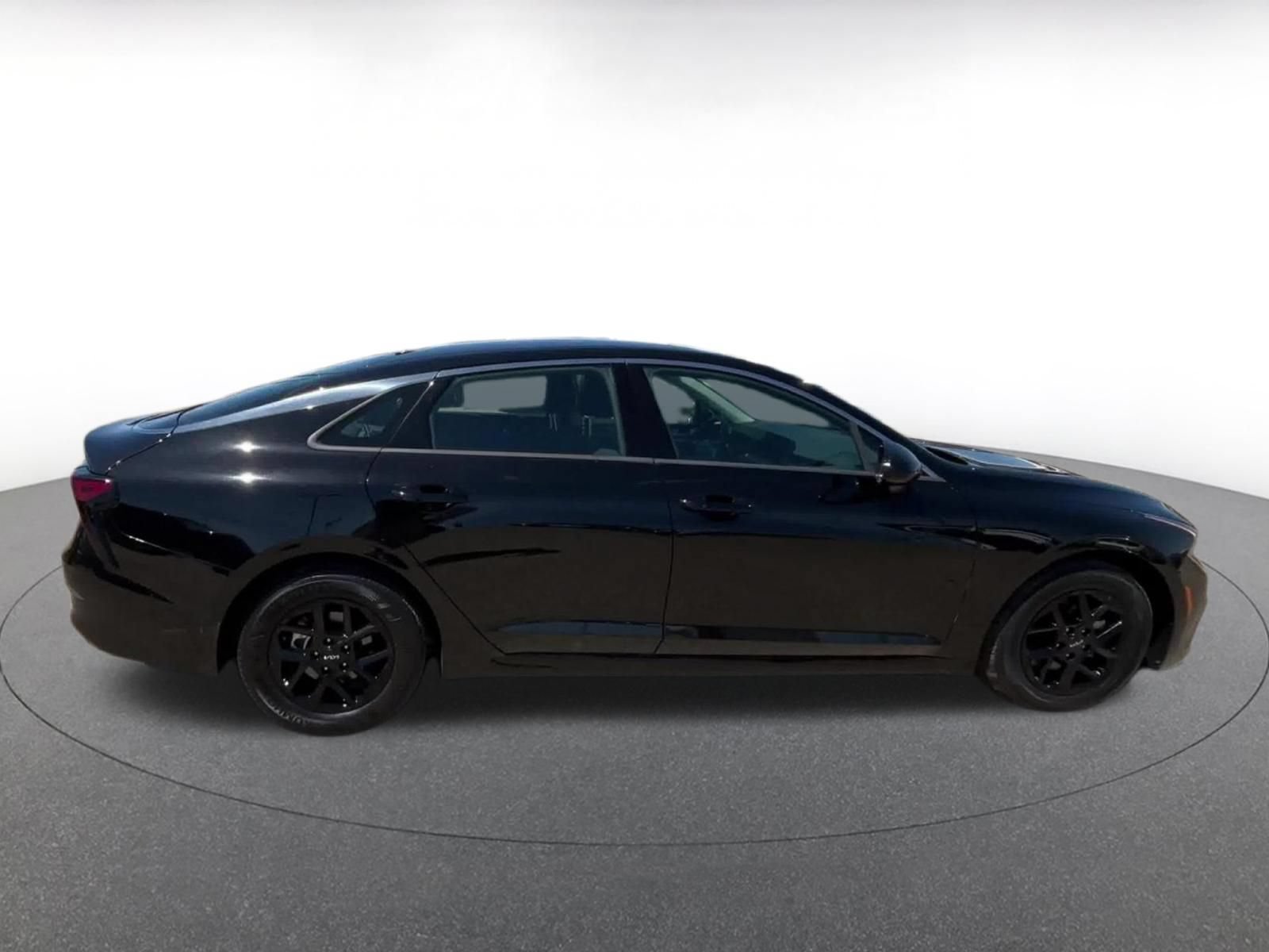 Thumbnail: 2025 Kia K5 - 16