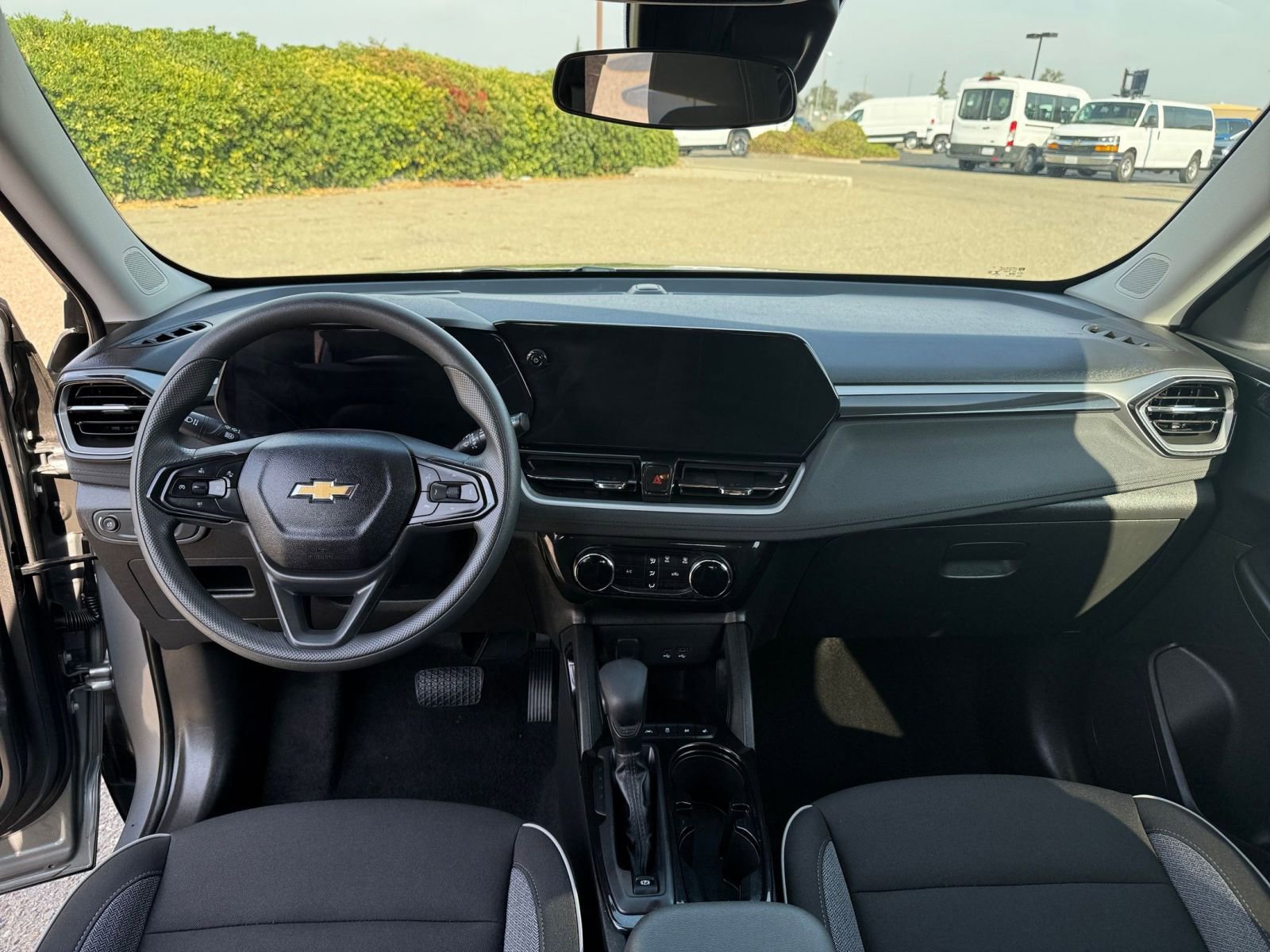 Thumbnail: 2025 Chevrolet TrailBlazer - 32