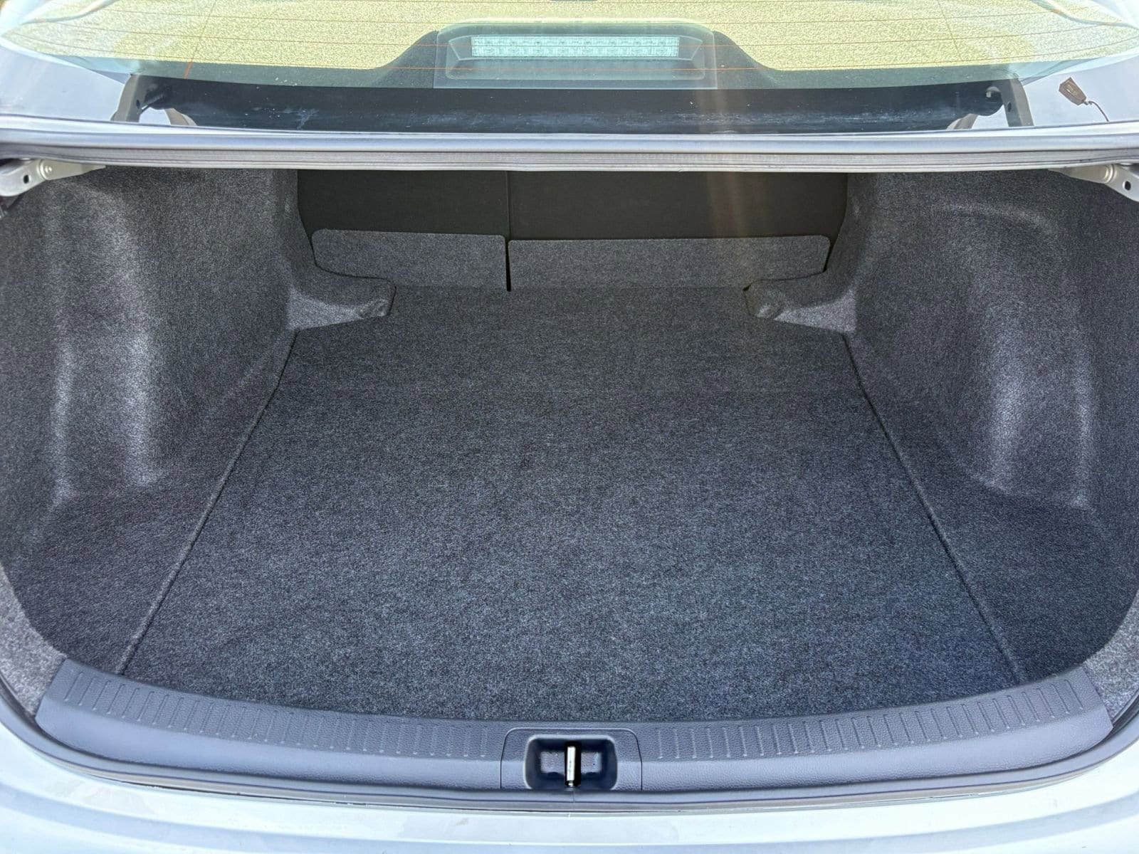 Thumbnail: 2025 Toyota Corolla - 29