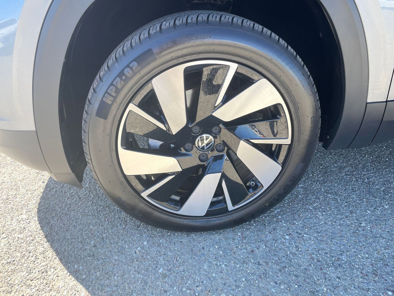 Thumbnail: 2025 Volkswagen Atlas - 32