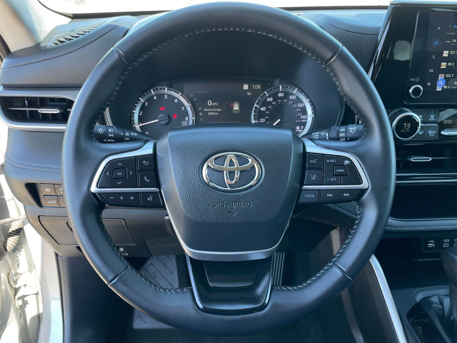 Thumbnail: 2025 Toyota Highlander - 29