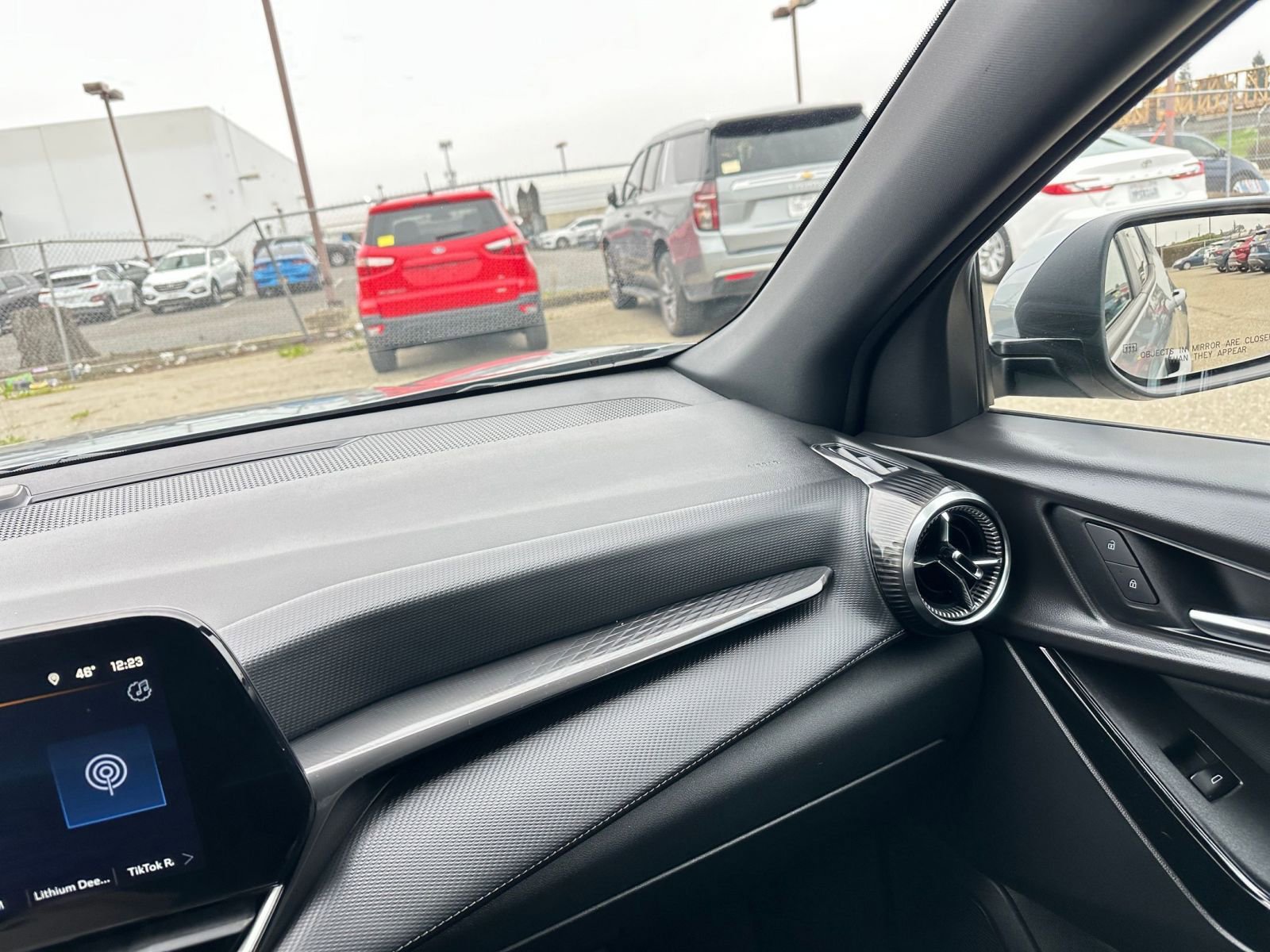 Thumbnail: 2025 Chevrolet Equinox - 35