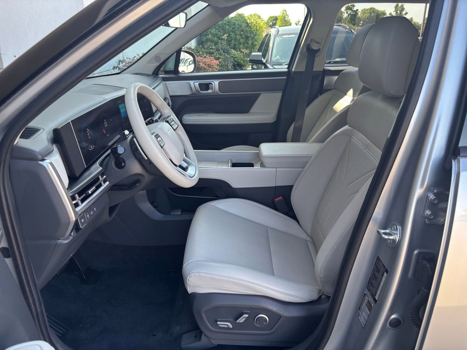 Thumbnail: 2025 Hyundai Santa Fe - 28