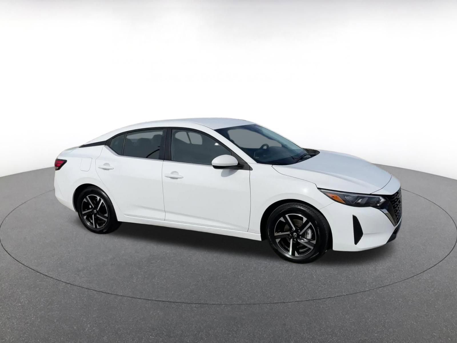 Thumbnail: 2025 Nissan Sentra - 2