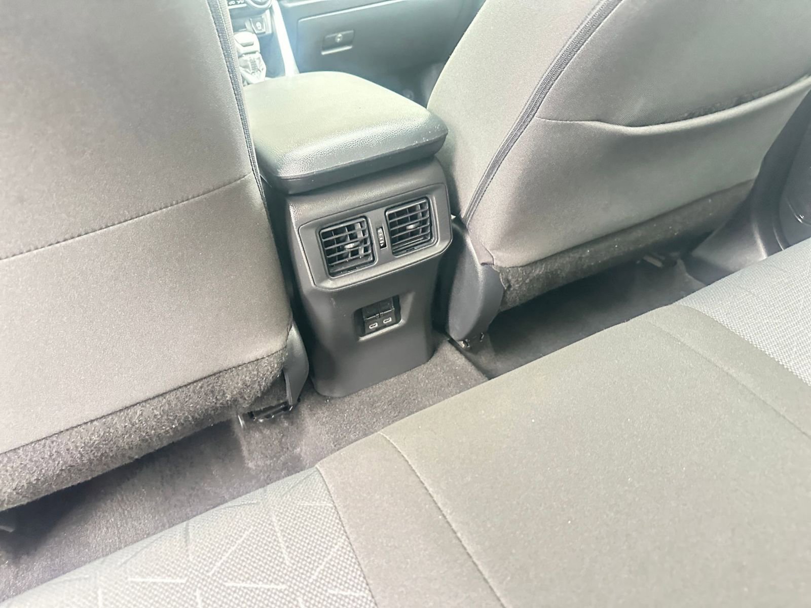 Thumbnail: 2025 Toyota RAV4 - 24