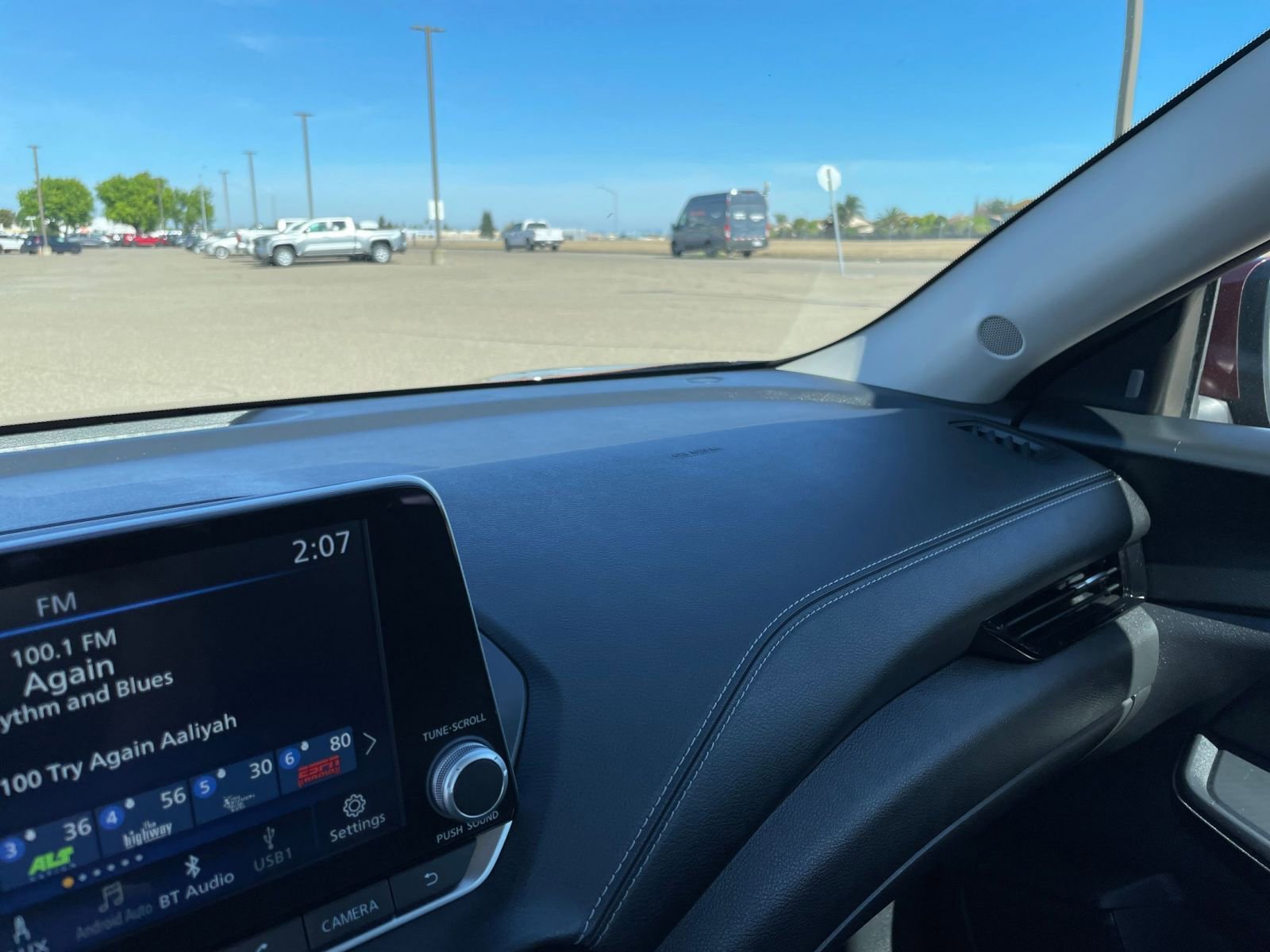 Thumbnail: 2025 Nissan Sentra - 34