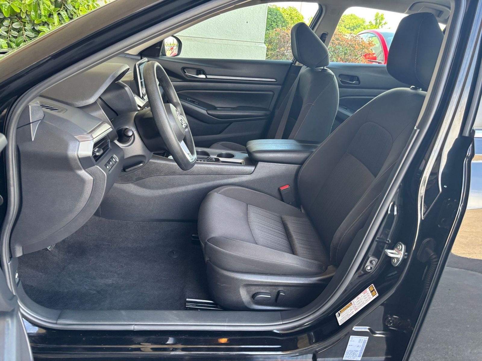 2025 Nissan Altima SV - Photo 37