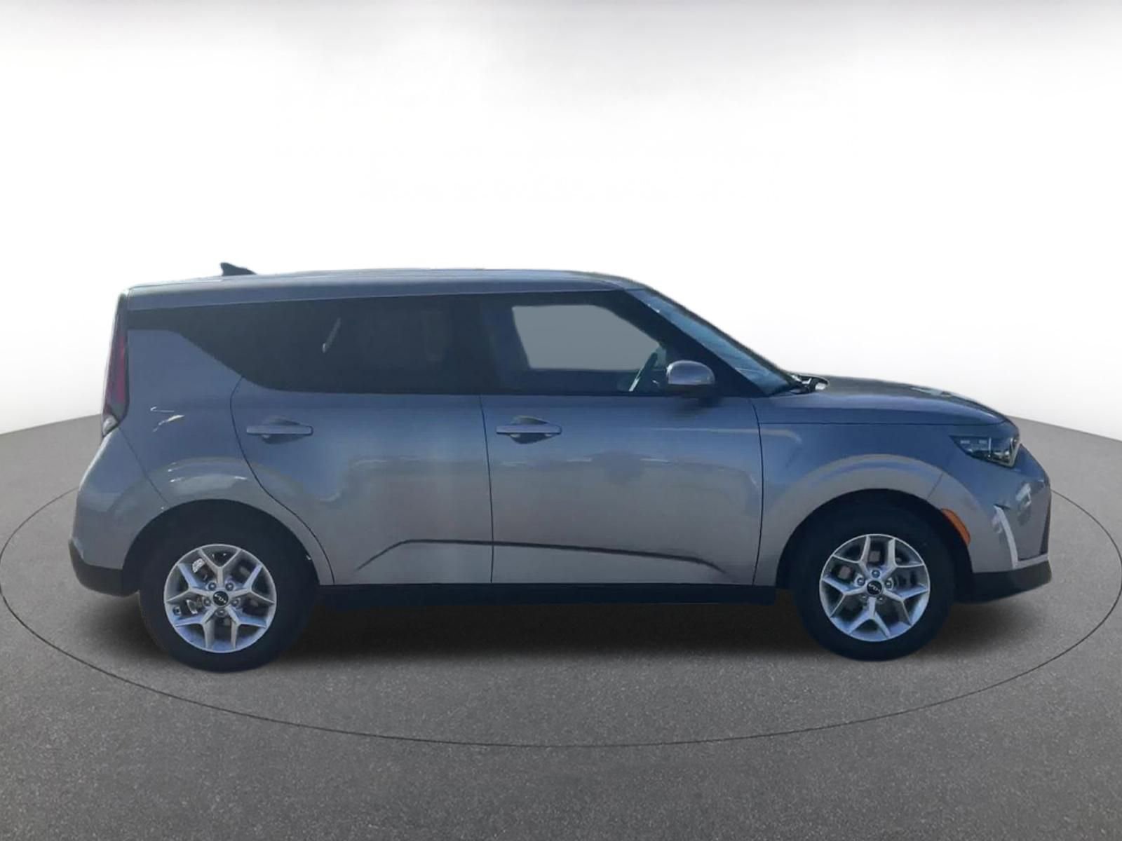 Thumbnail: 2025 Kia Soul - 16