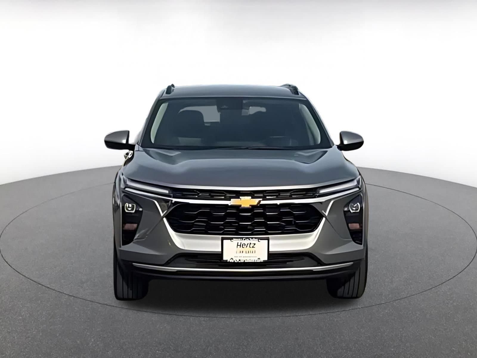 Thumbnail: 2025 Chevrolet Trax - 3