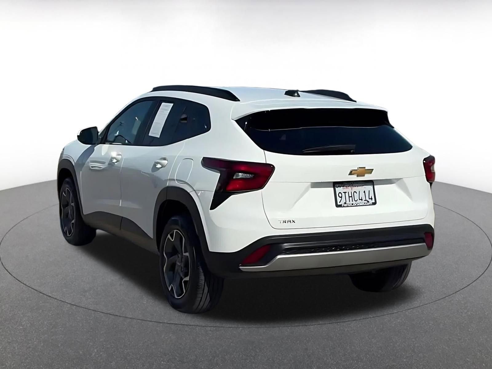 Thumbnail: 2025 Chevrolet Trax - 11