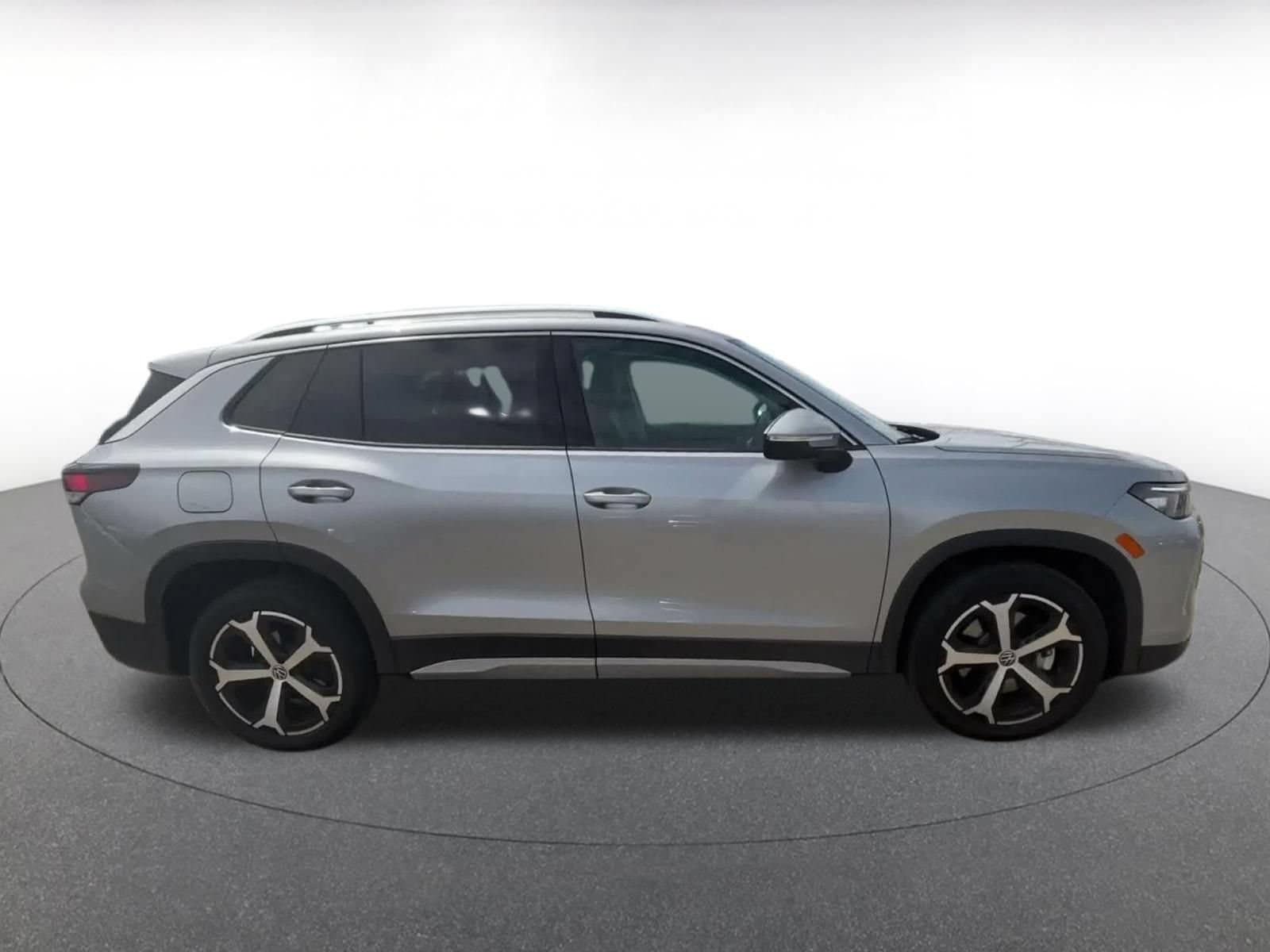 Thumbnail: 2026 Volkswagen Tiguan - 15
