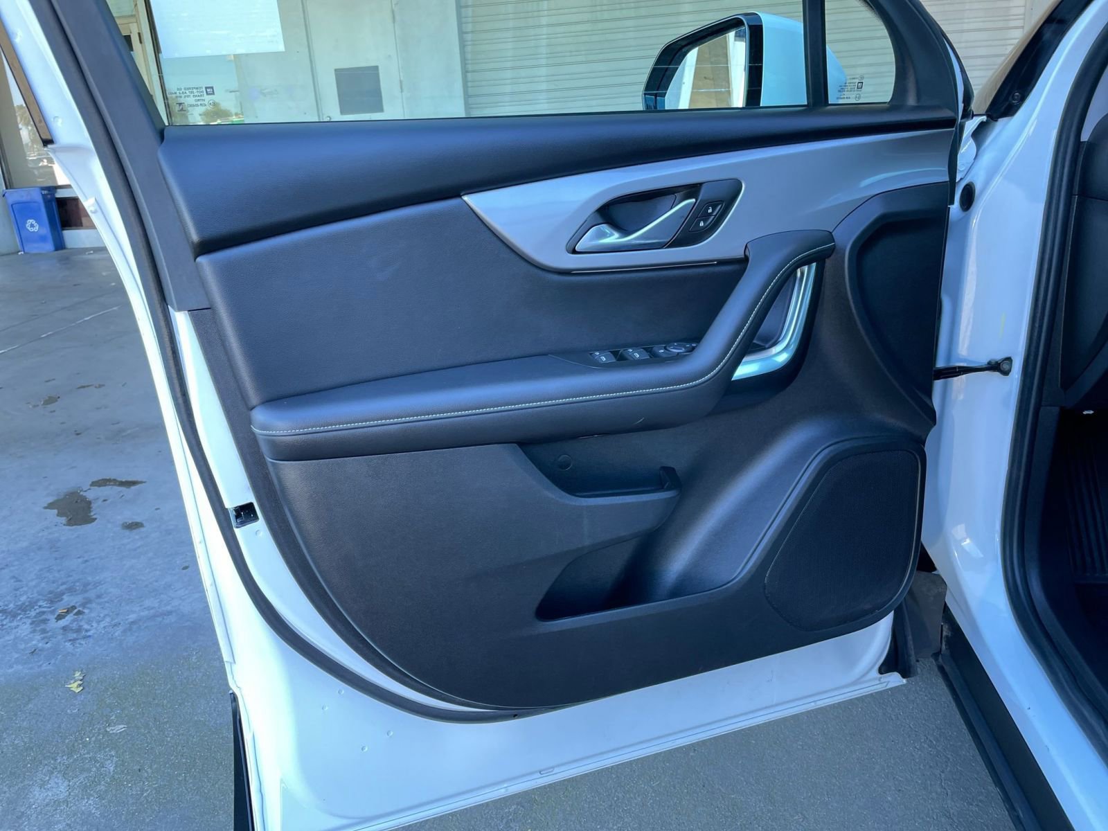 Thumbnail: 2025 Chevrolet Blazer - 18