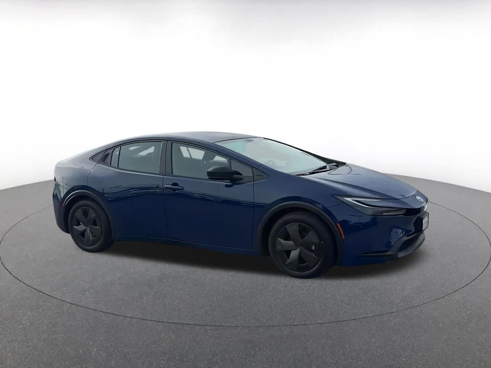 Thumbnail: 2025 Toyota Prius - 2