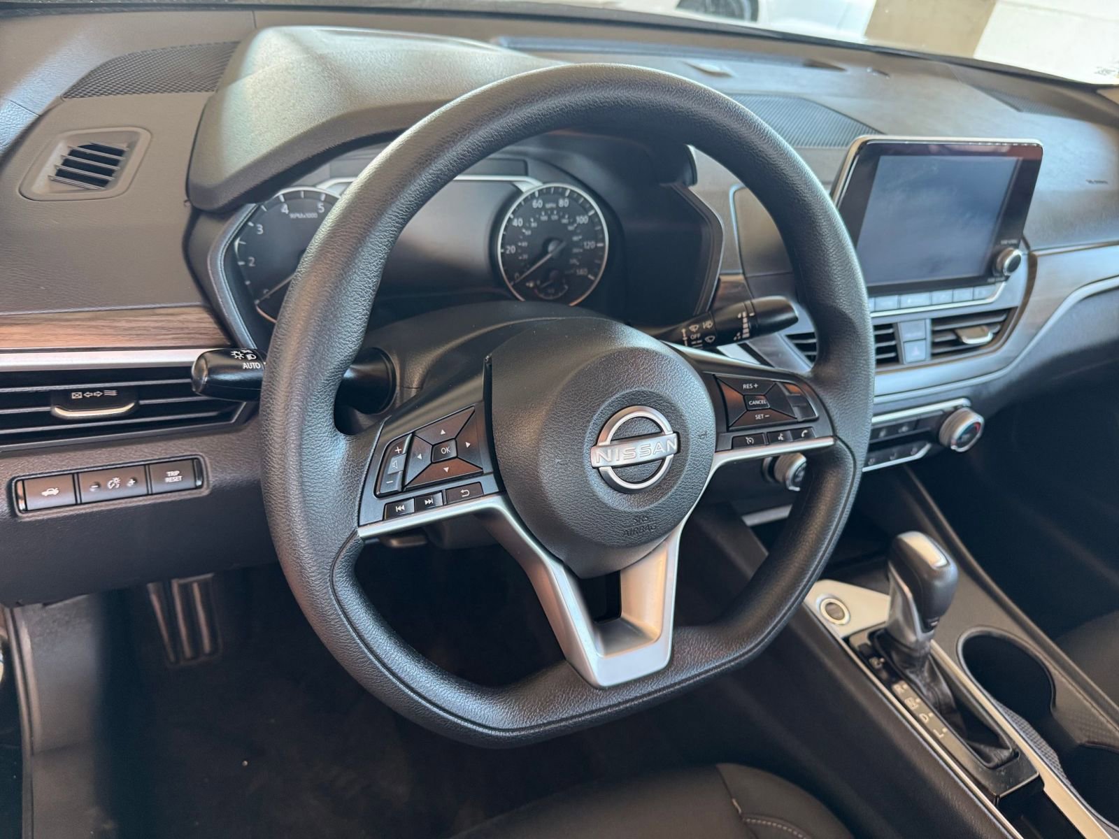 Thumbnail: 2025 Nissan Altima - 29