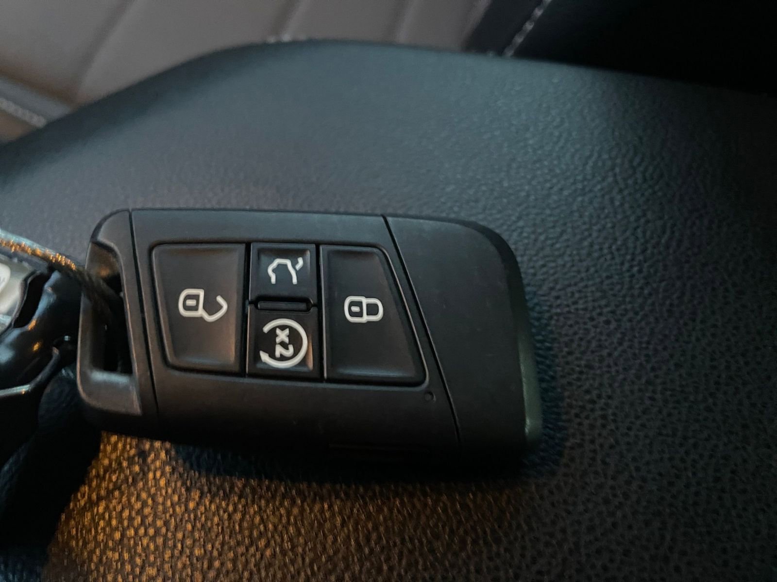 Thumbnail: 2025 Volkswagen Jetta - 22