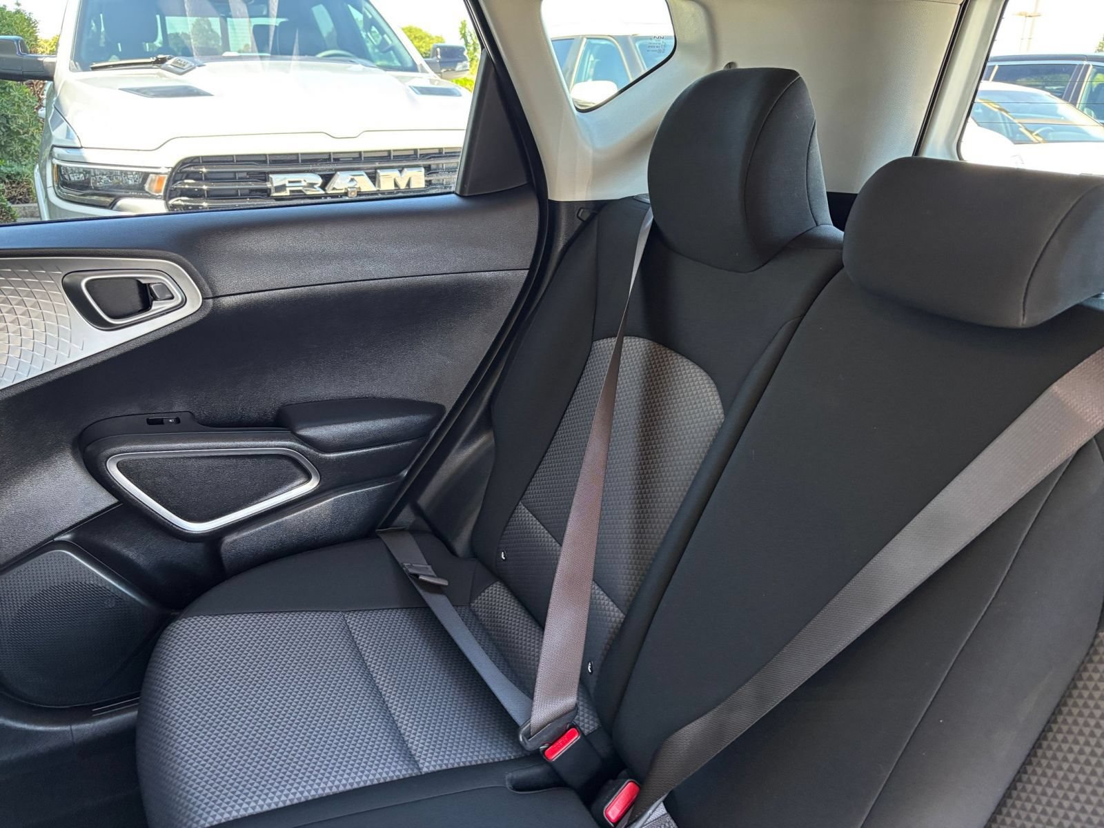 Thumbnail: 2025 Kia Soul - 32
