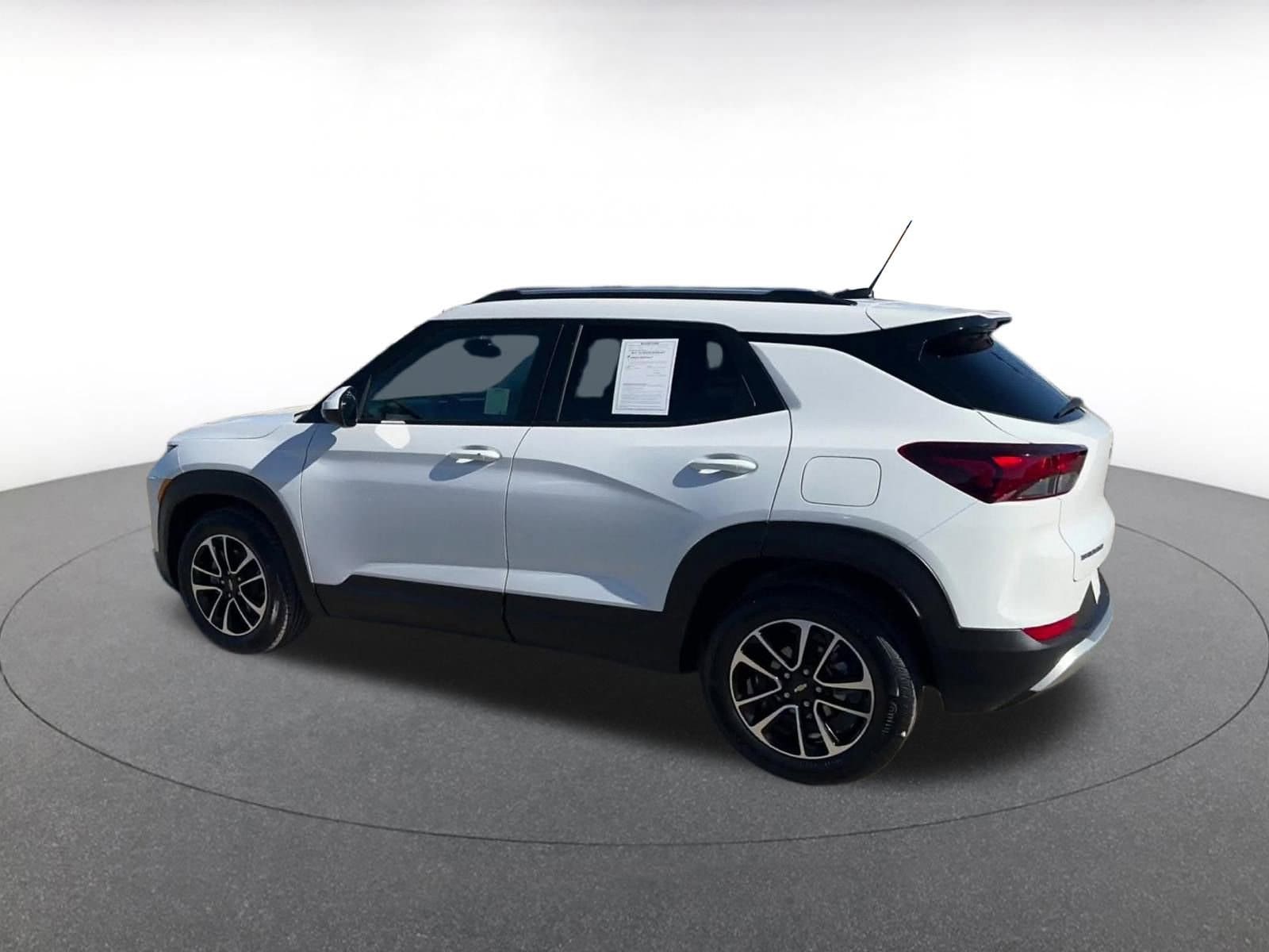 Thumbnail: 2025 Chevrolet TrailBlazer - 11