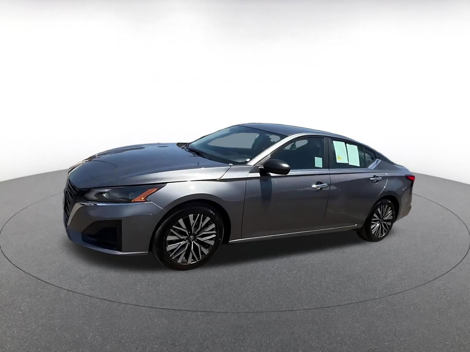 Thumbnail: 2025 Nissan Altima - 8